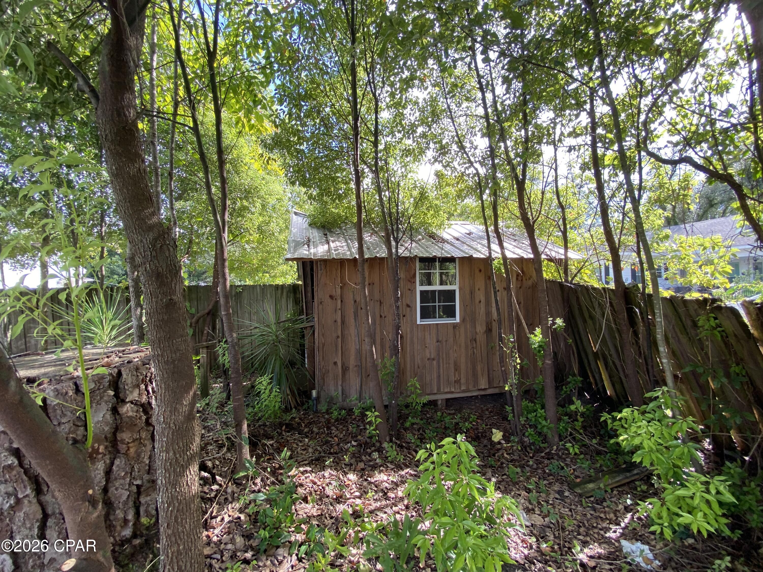 main property photo 45