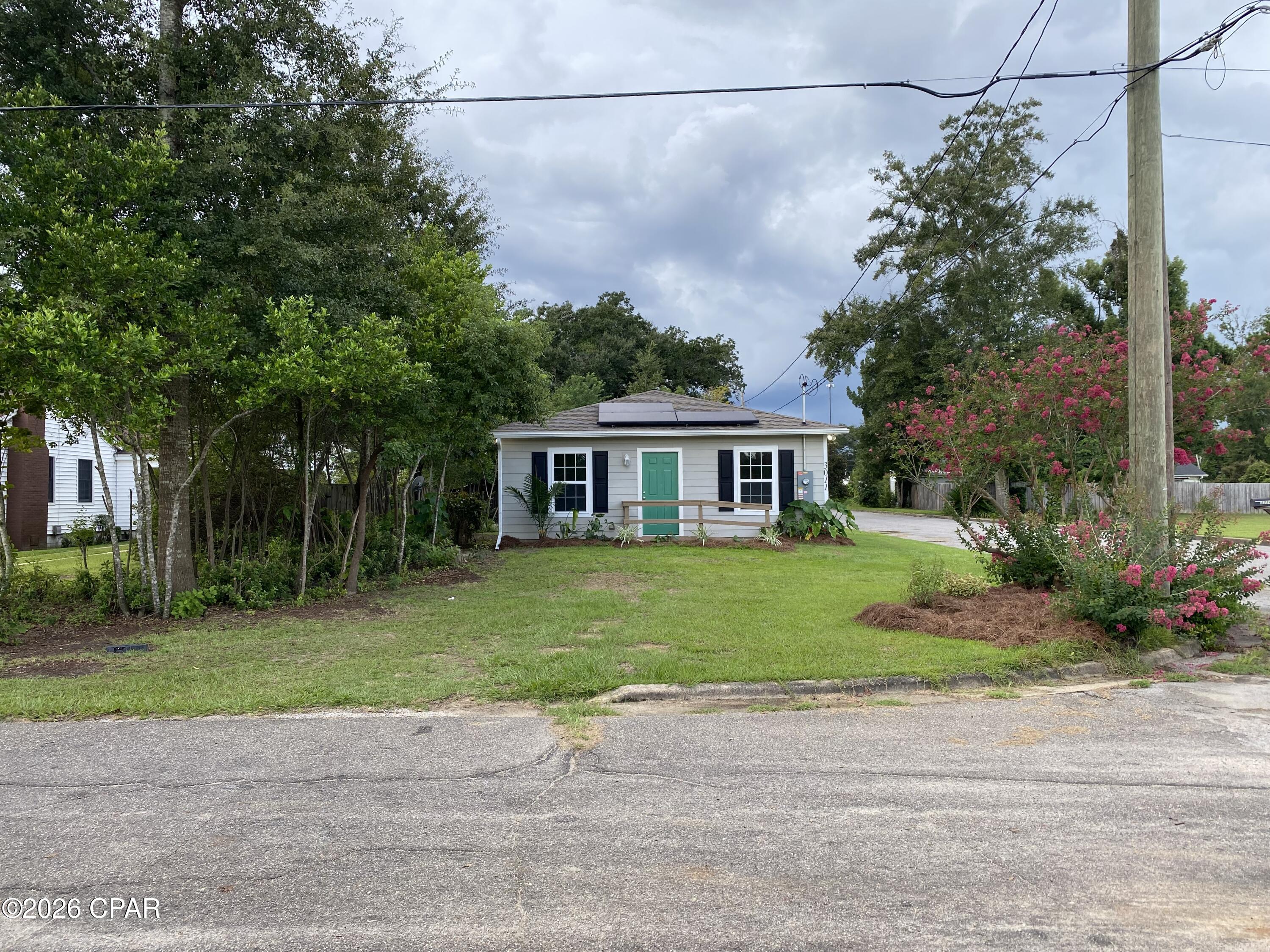 main property photo 8