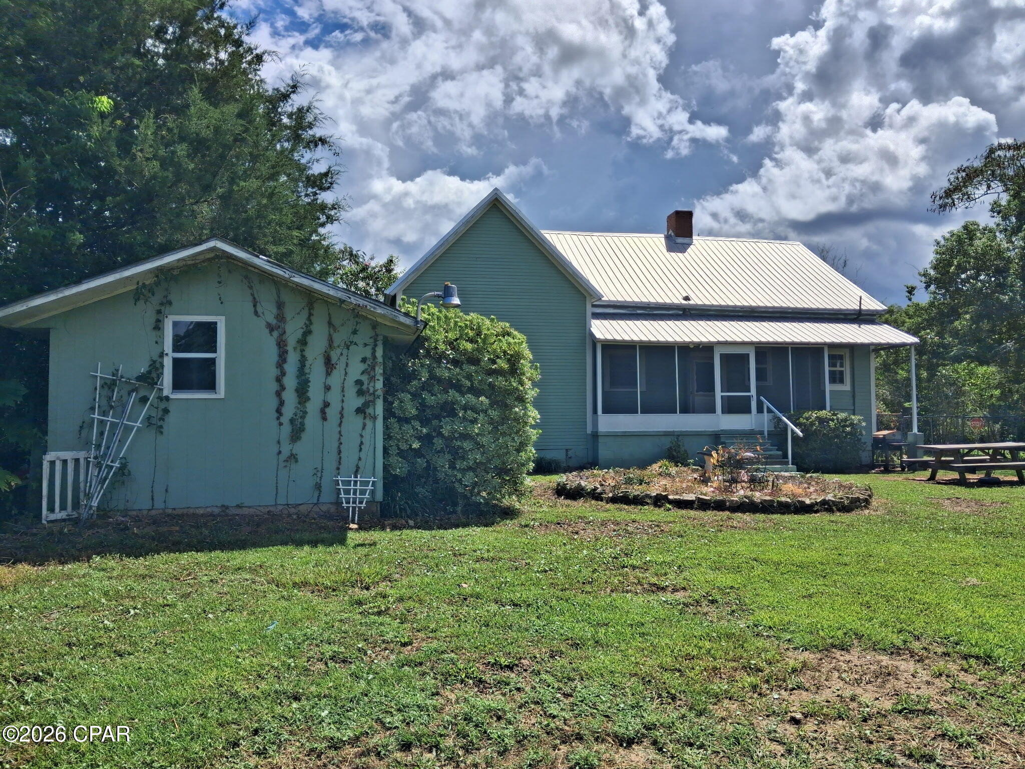 main property photo 11