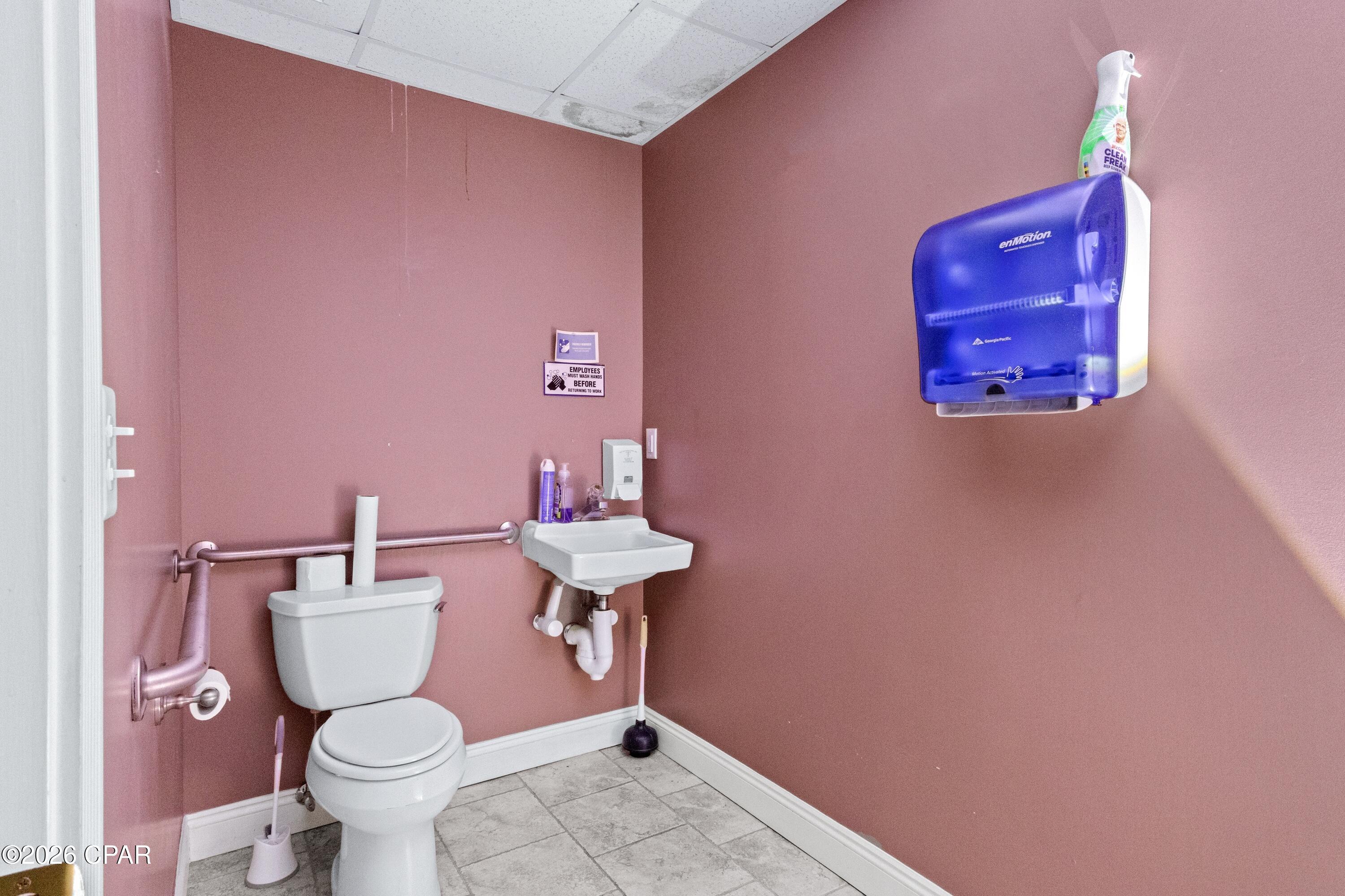 main property photo 27