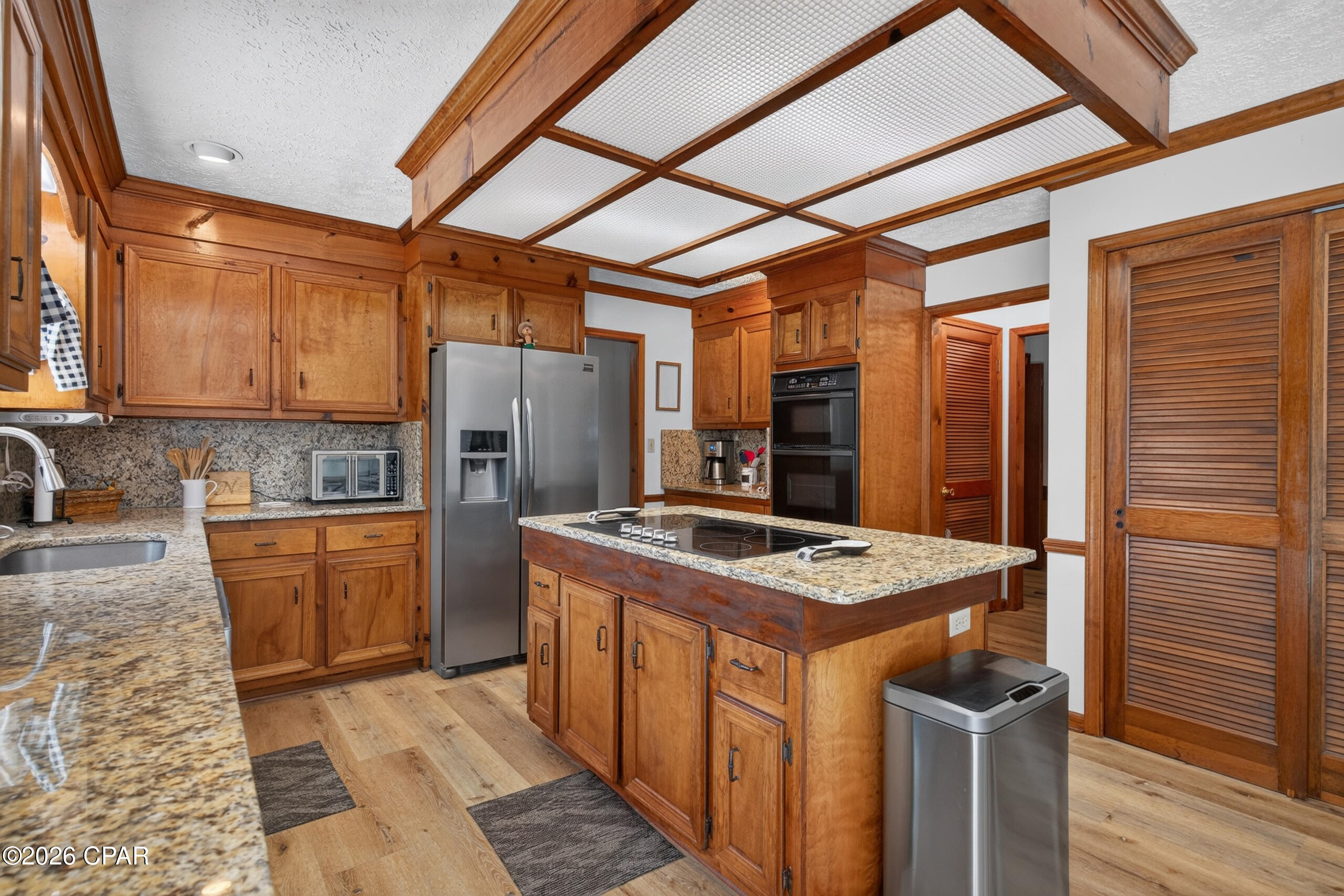 main property photo 15