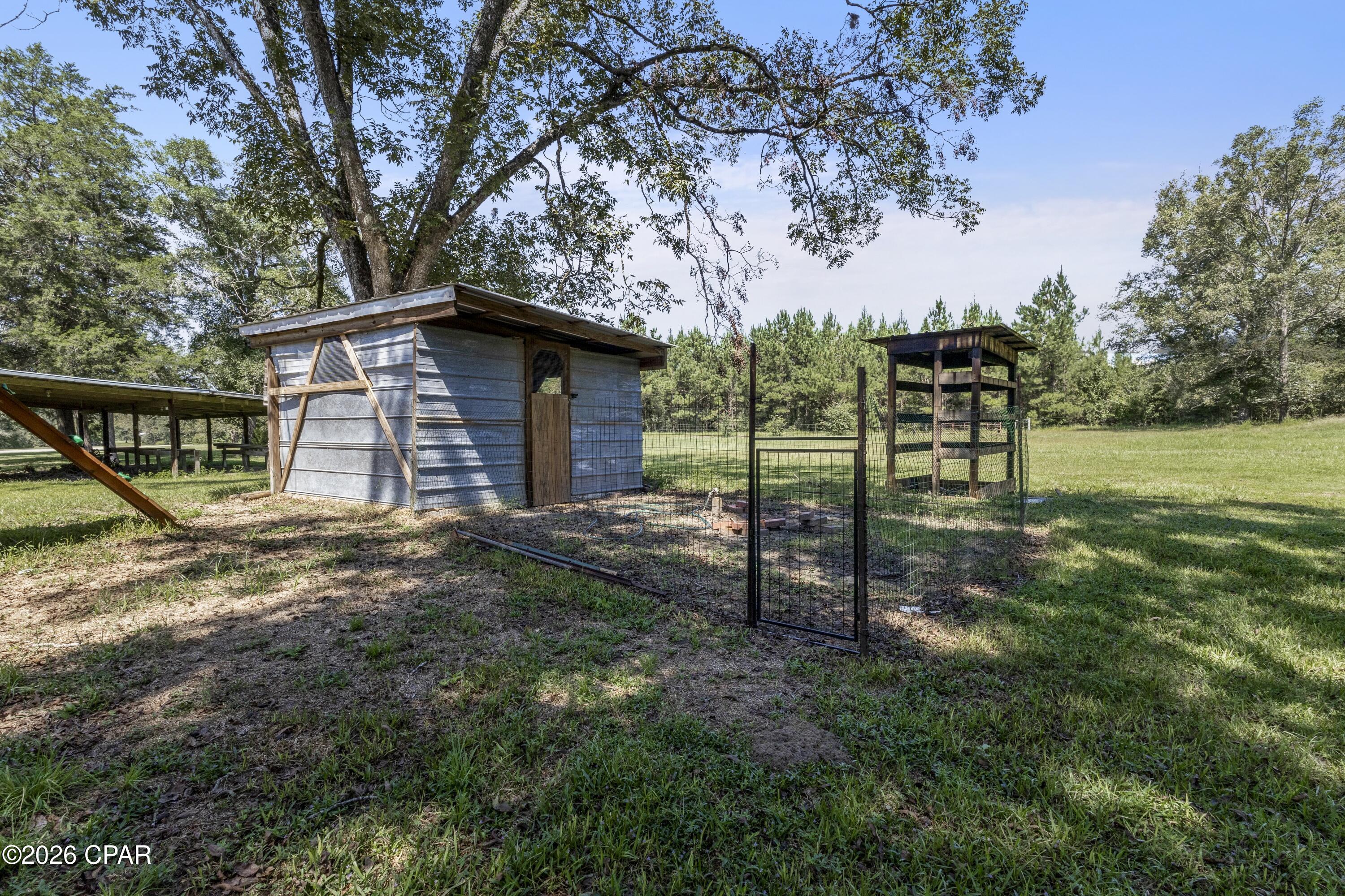 main property photo 35