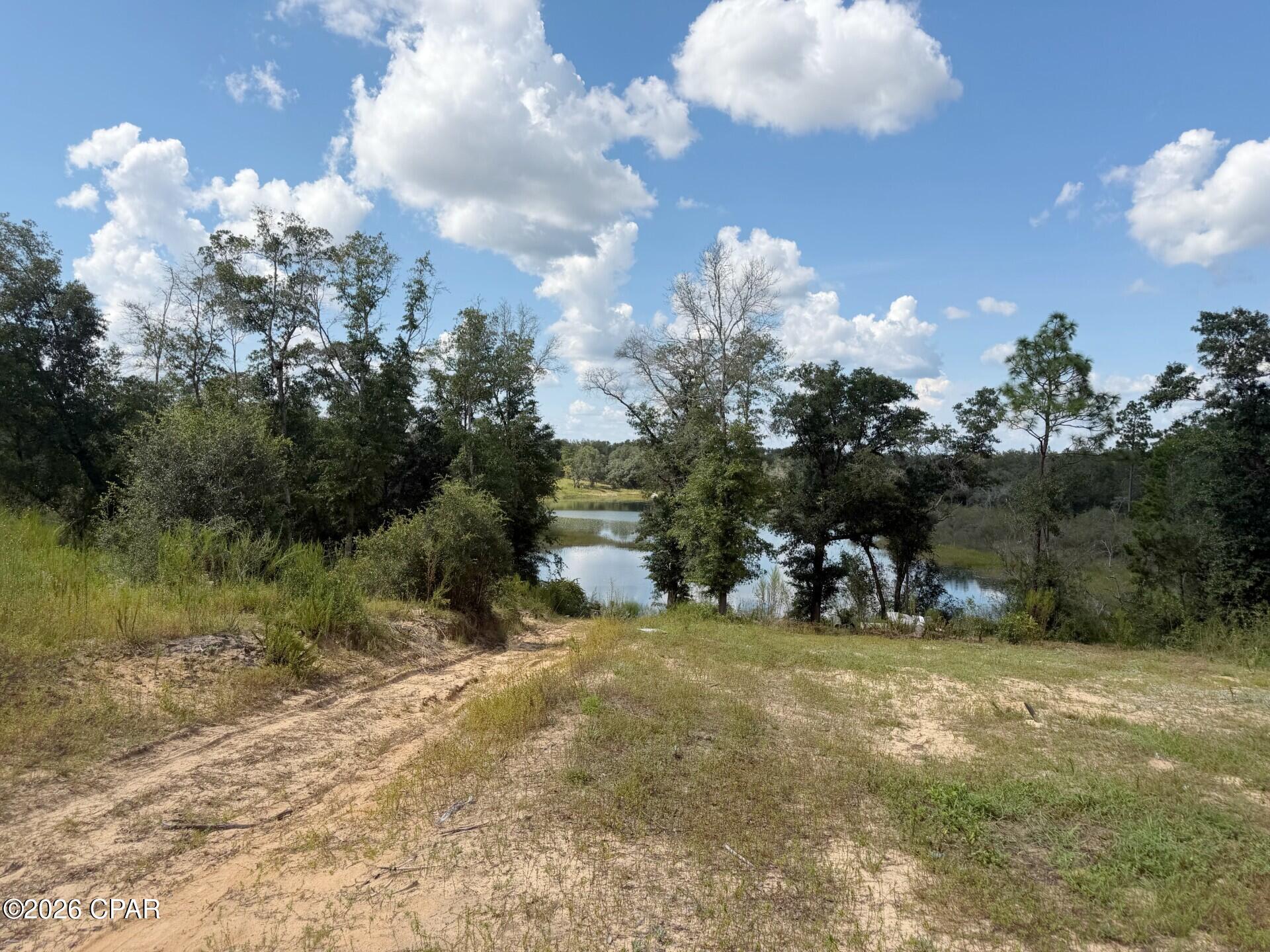 main property photo 28
