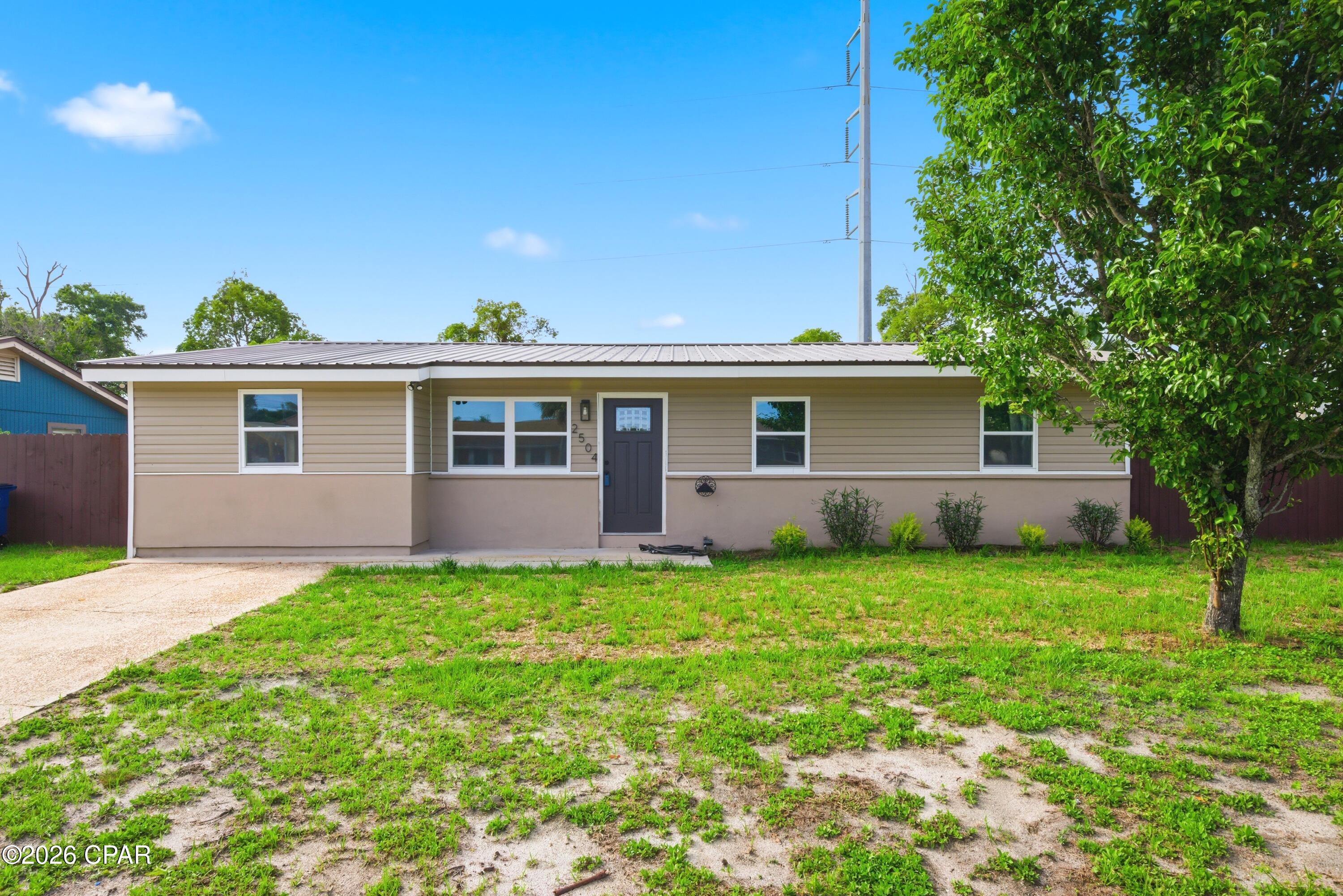 main property photo 8