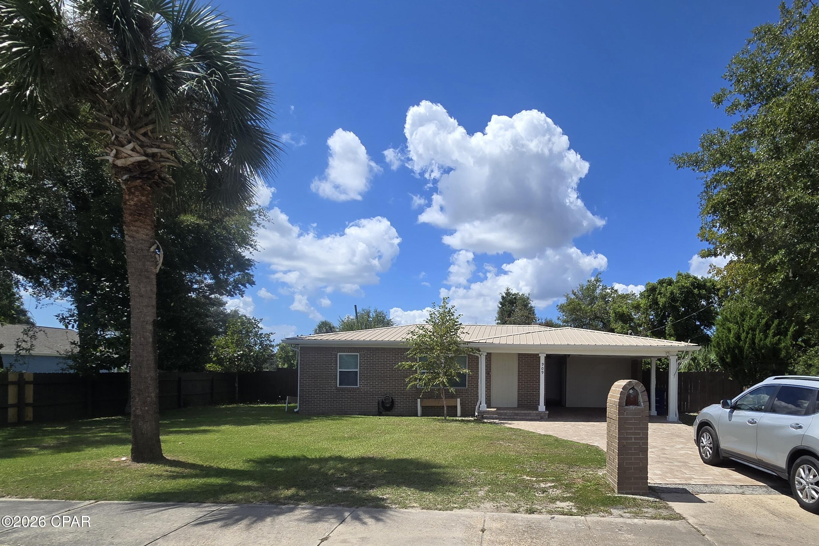 main property photo 40