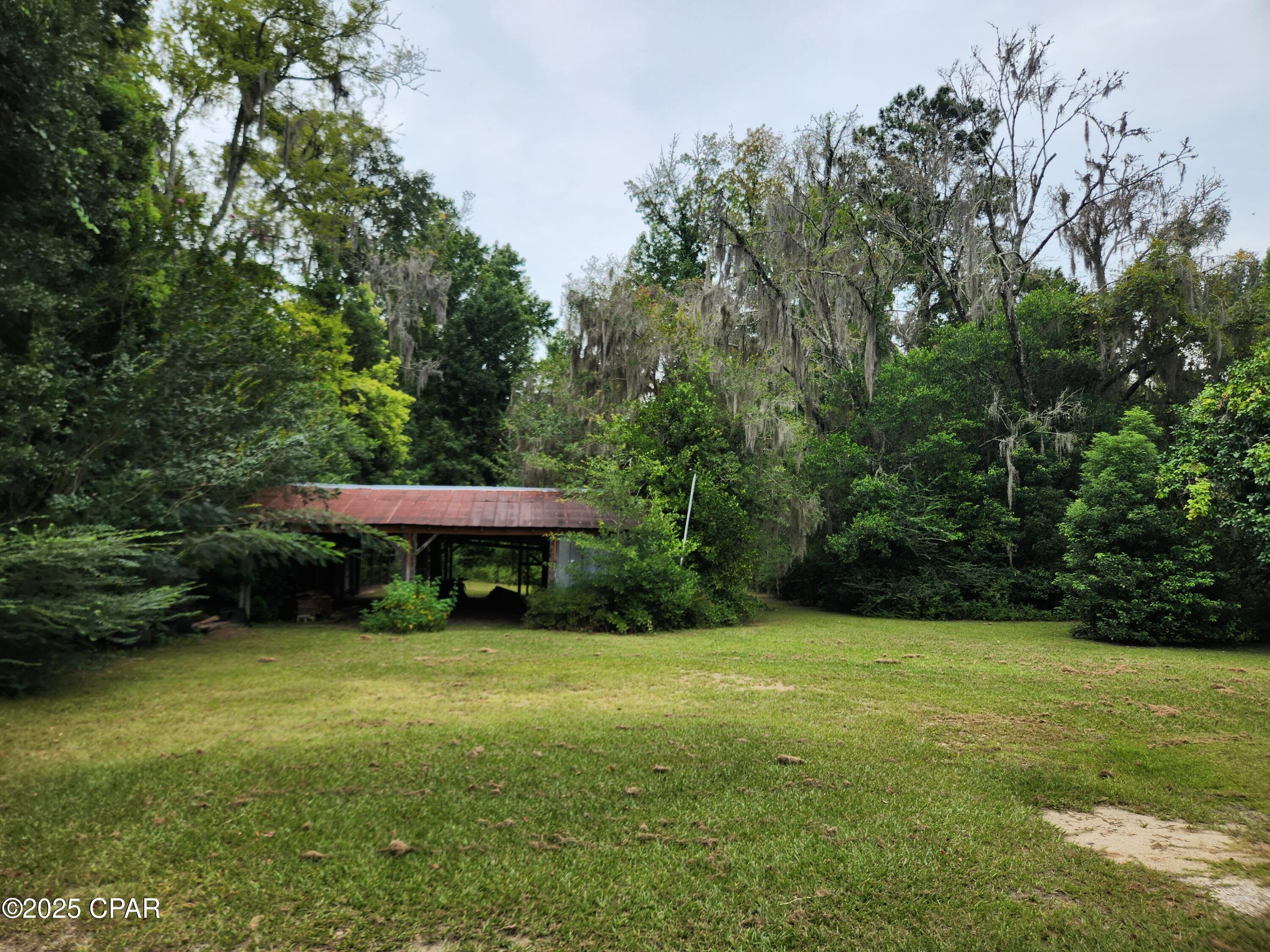 main property photo 16