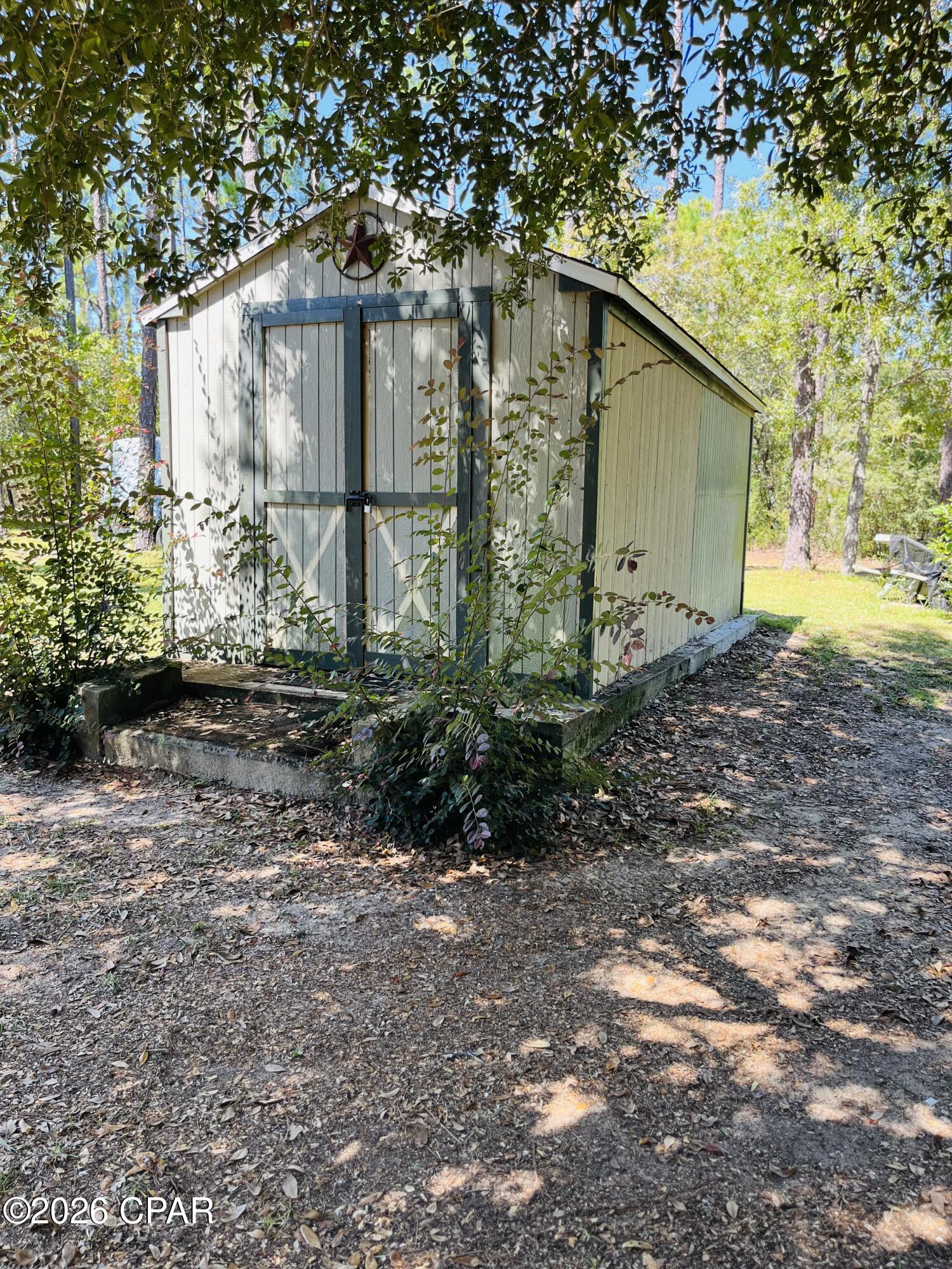 main property photo 40