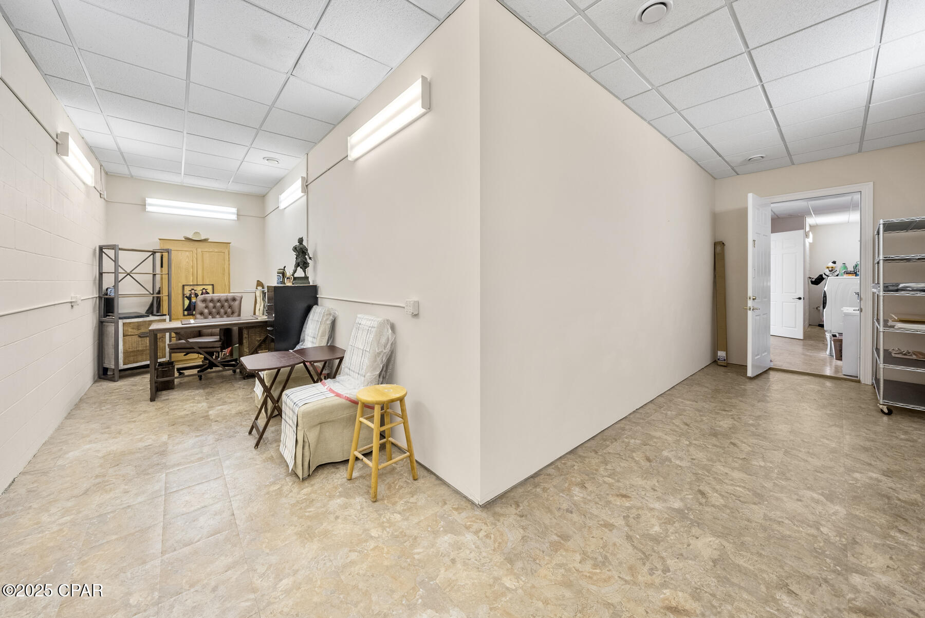 main property photo 78