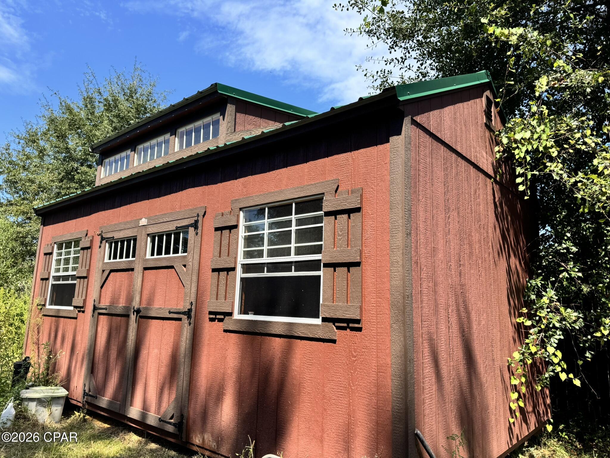 main property photo 16