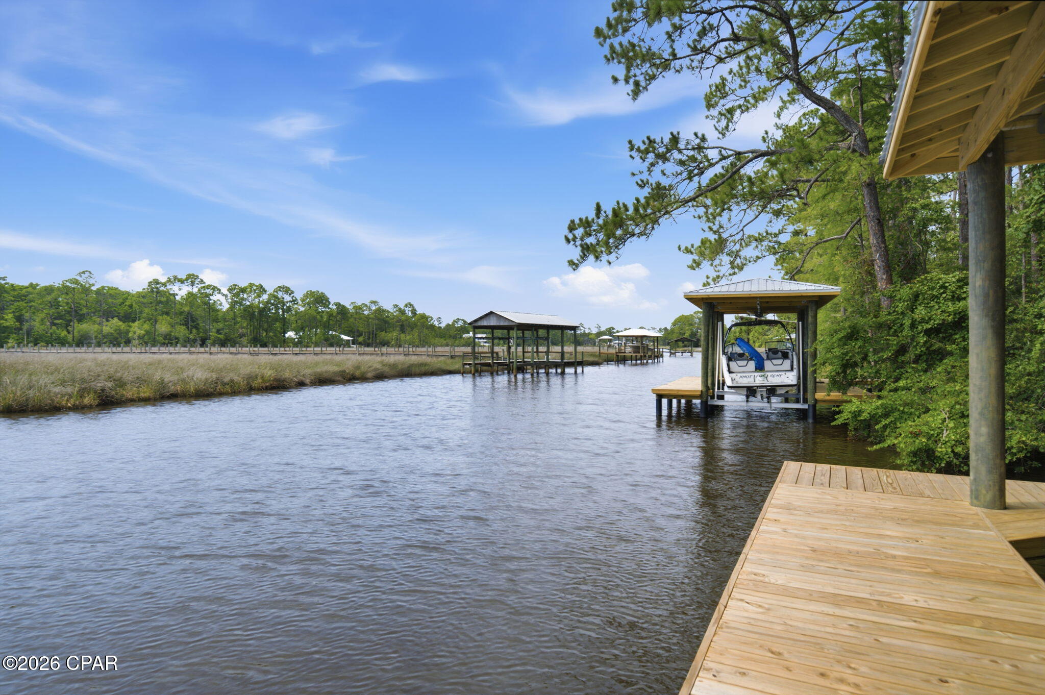 main property photo 40