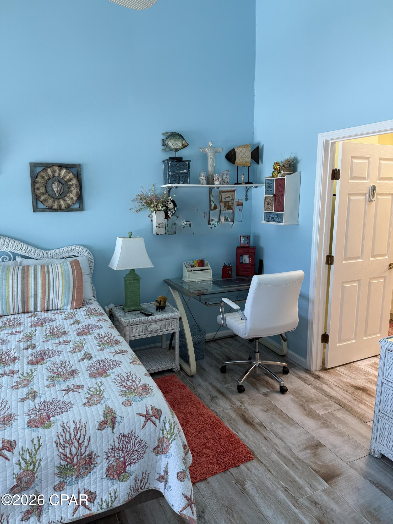 main property photo 10