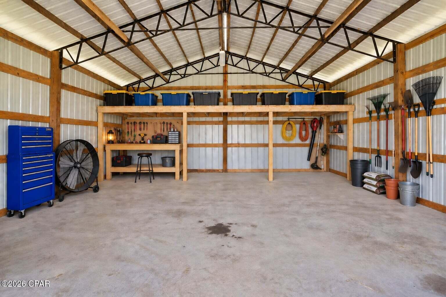 main property photo 40