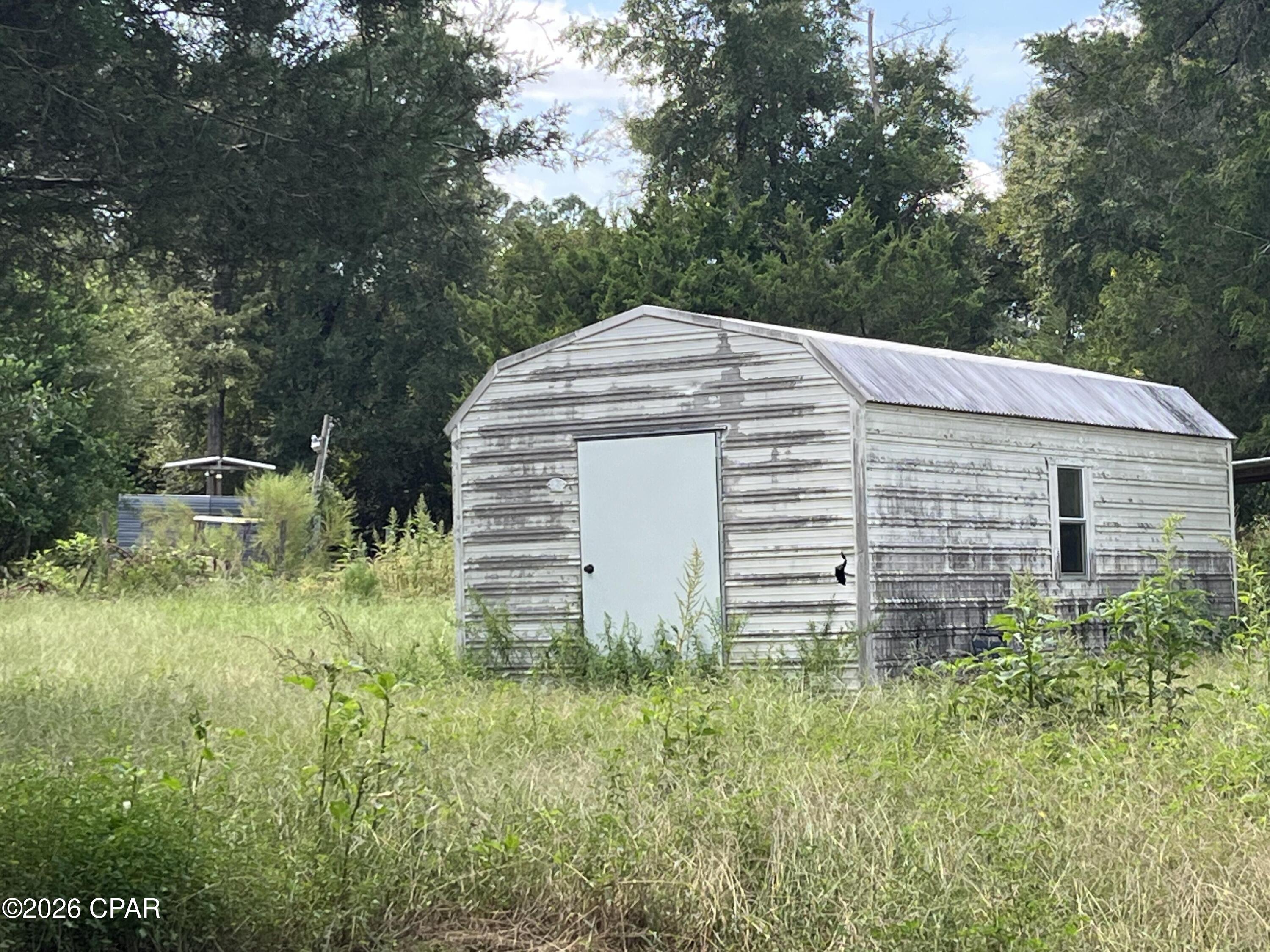 main property photo 41
