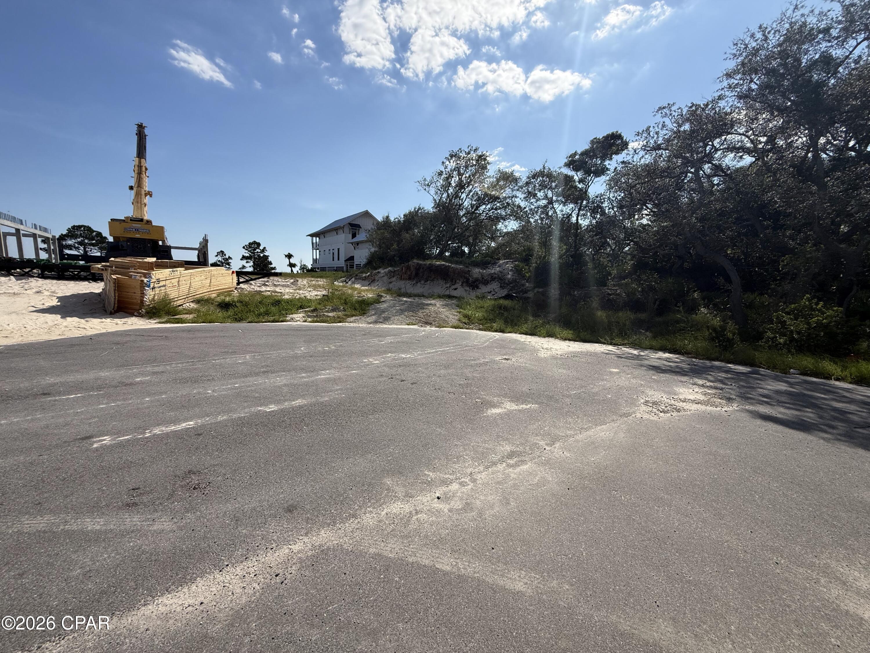 main property photo 28