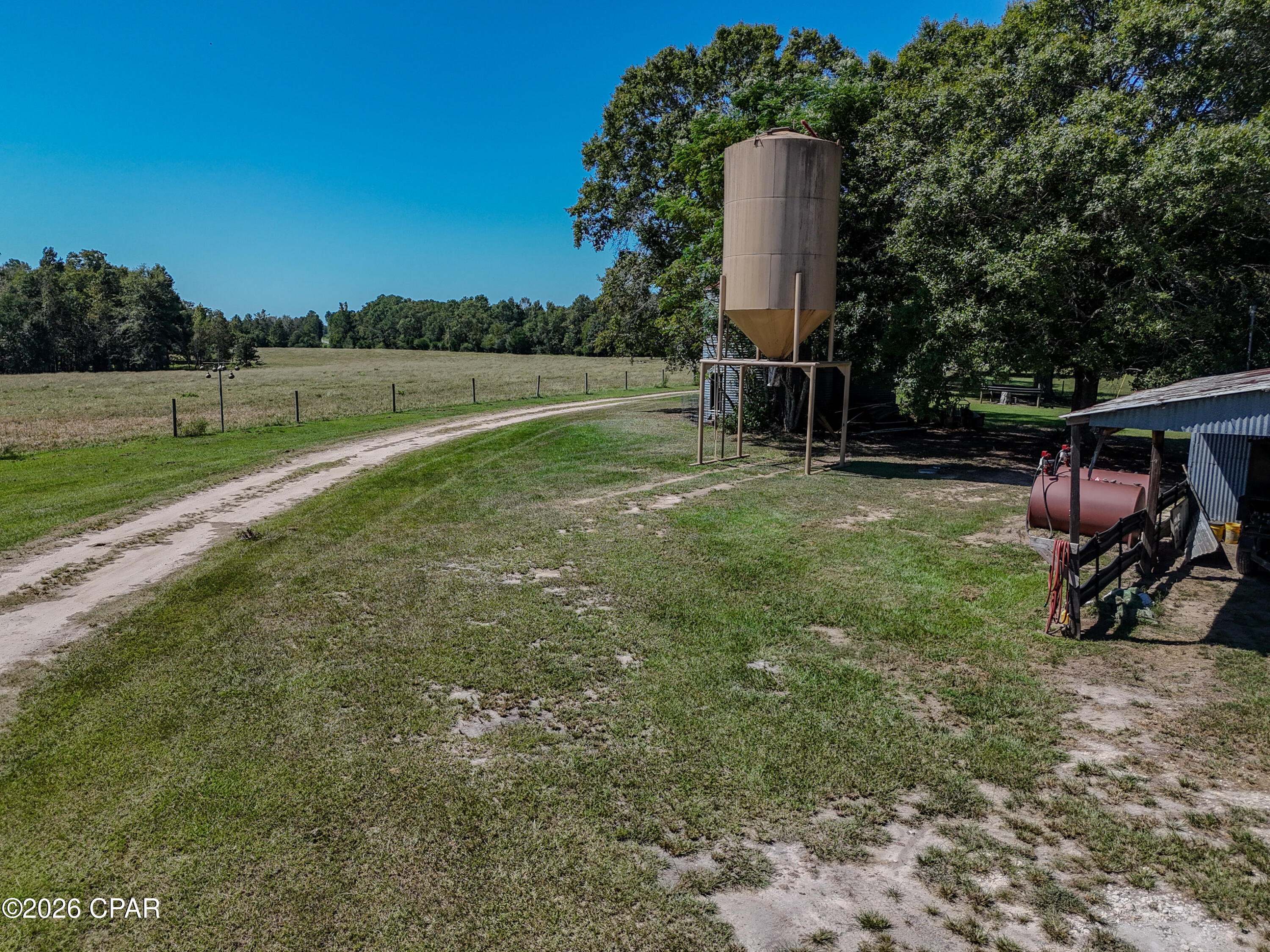 main property photo 60