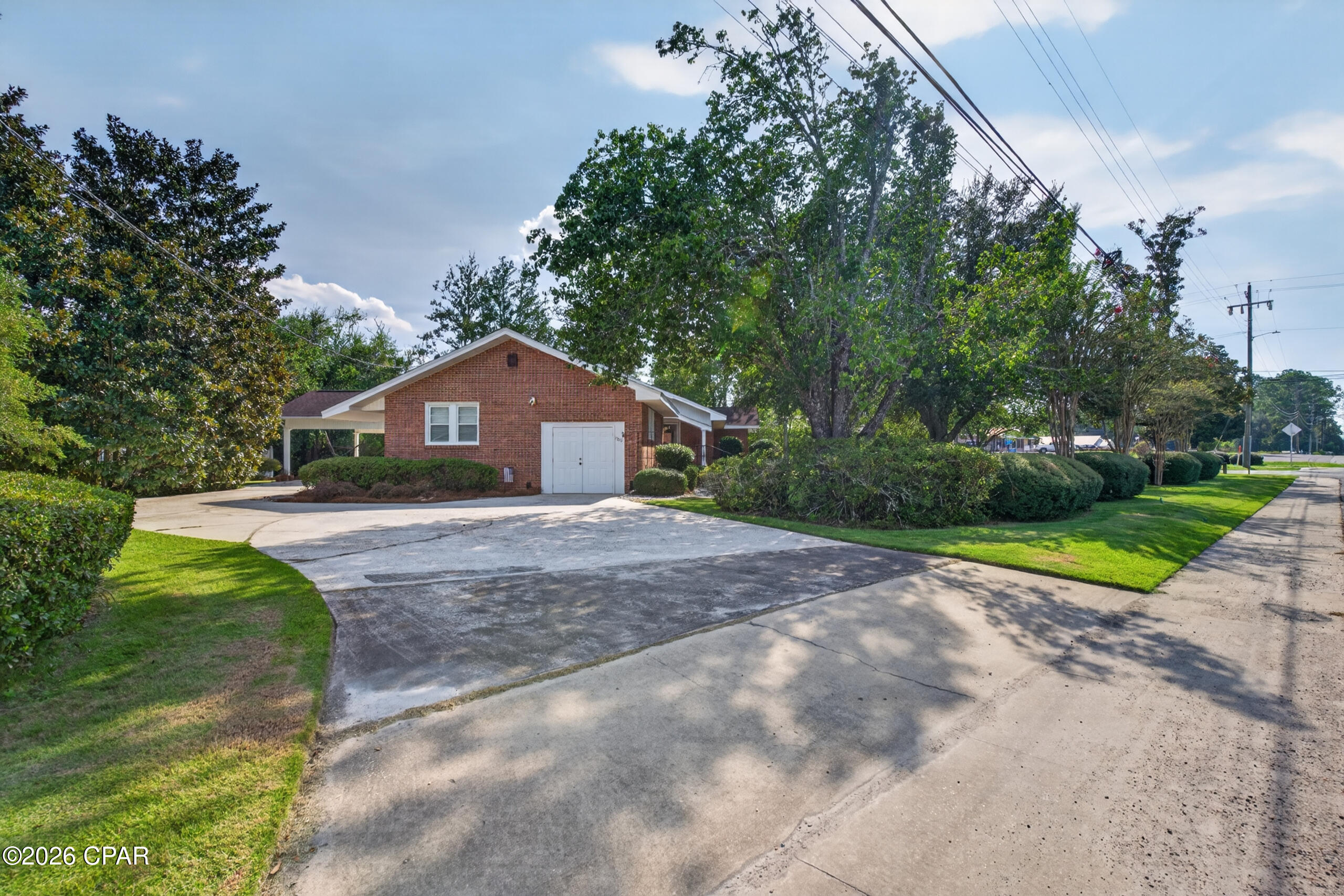 main property photo 78
