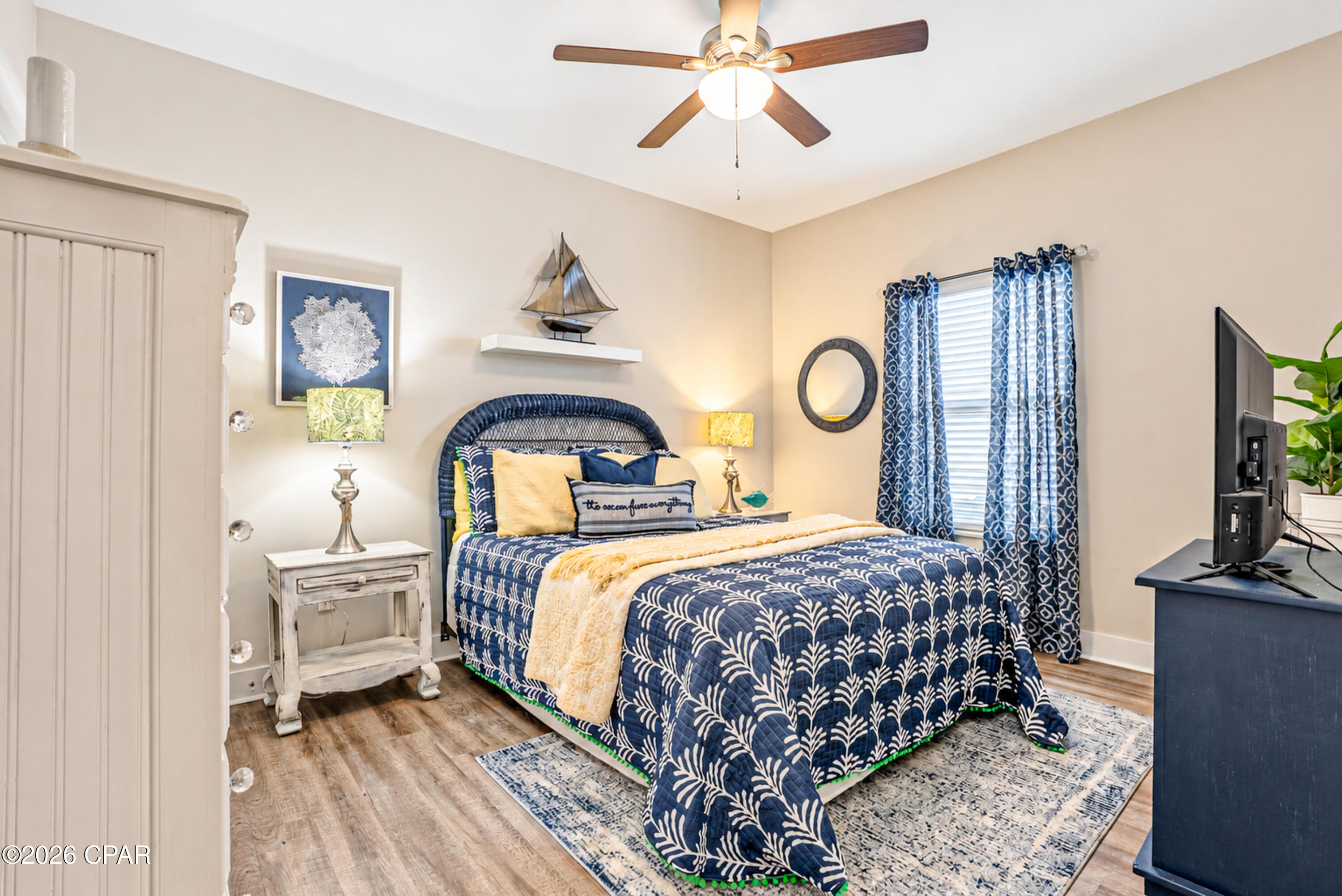 main property photo 25
