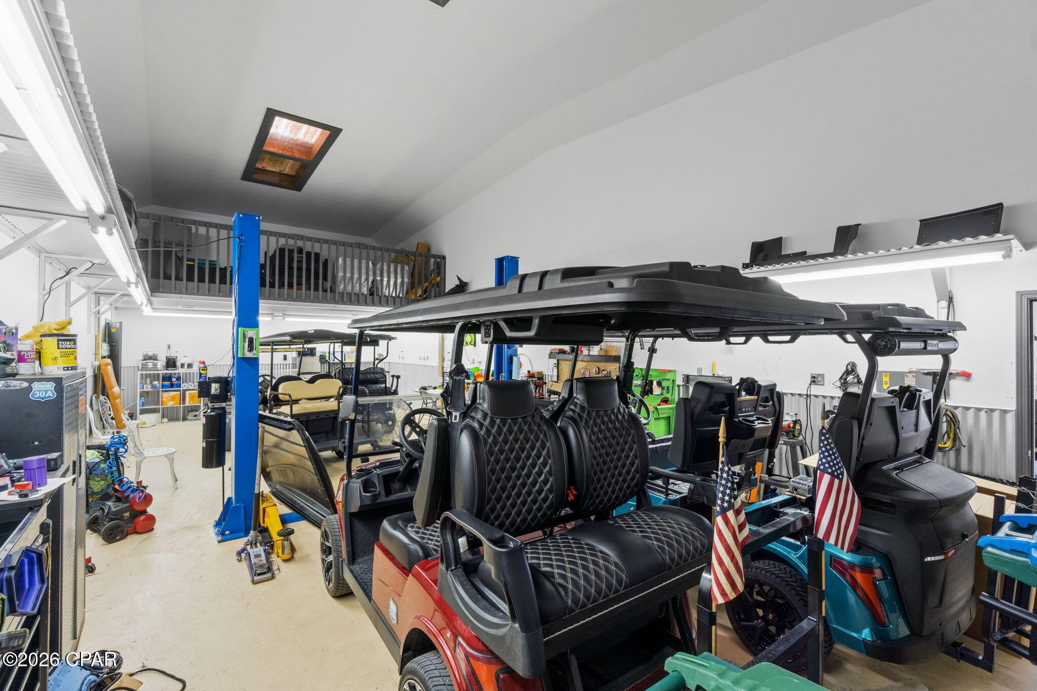 main property photo 13