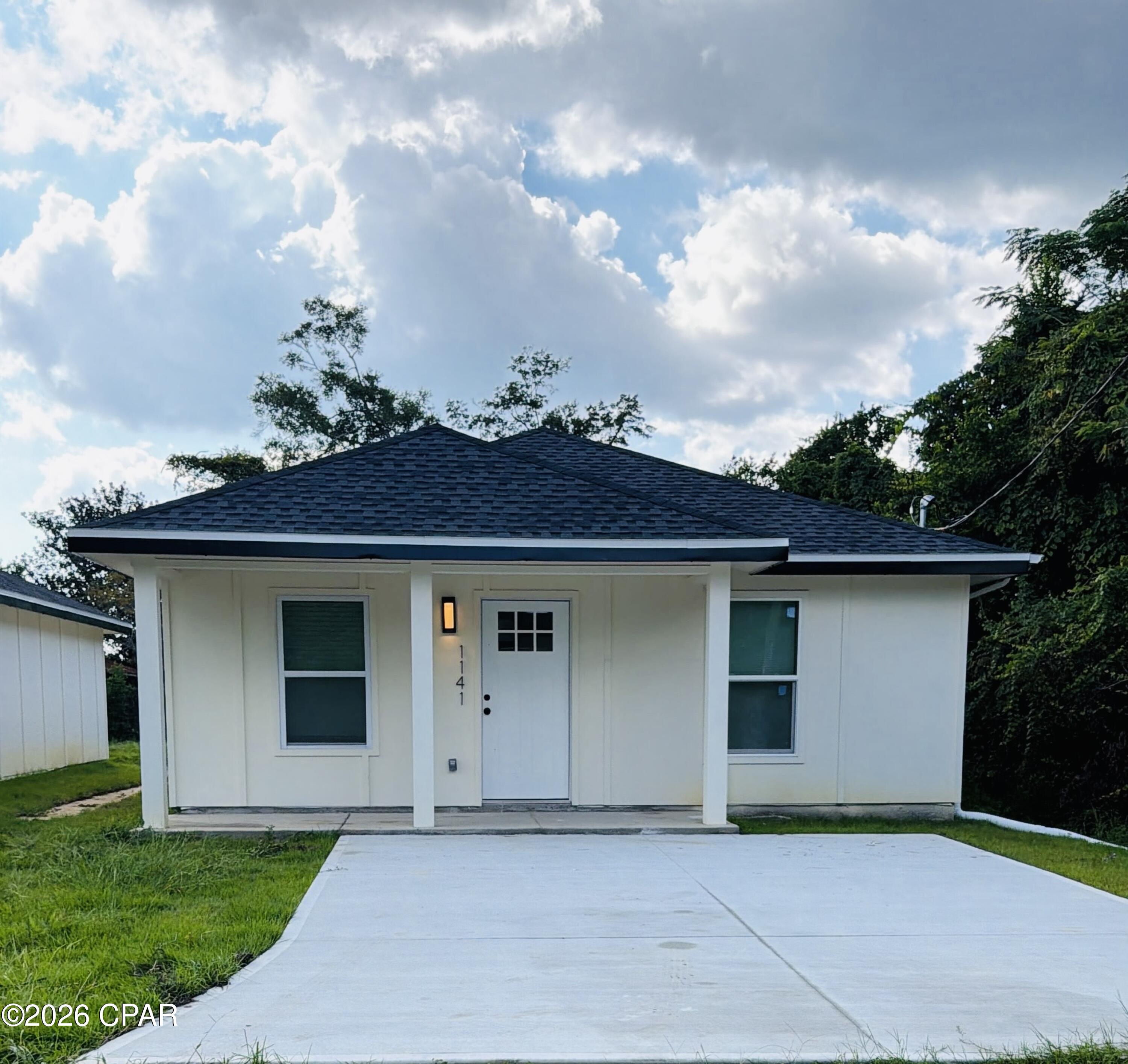main property photo 0