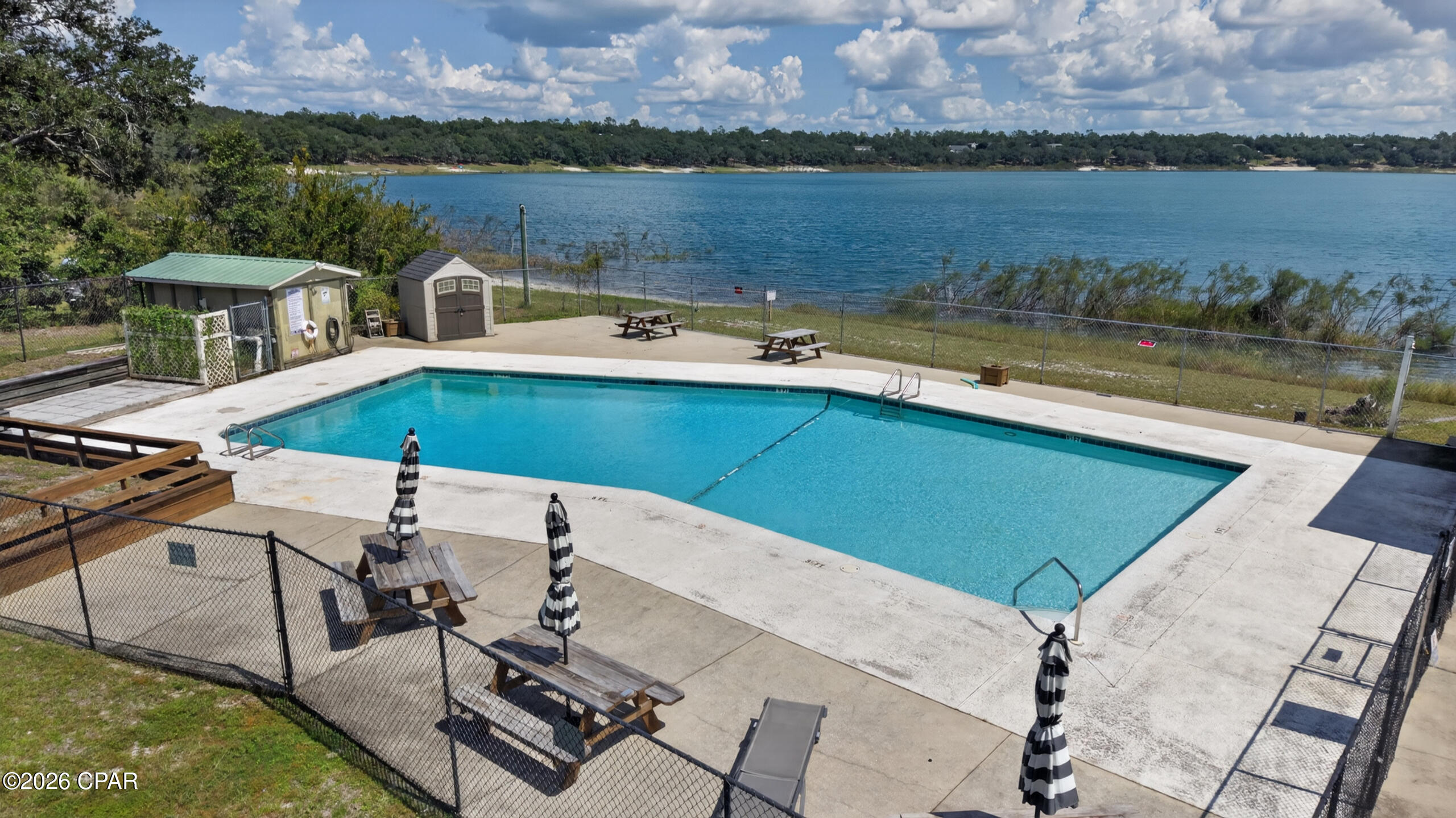 main property photo 75