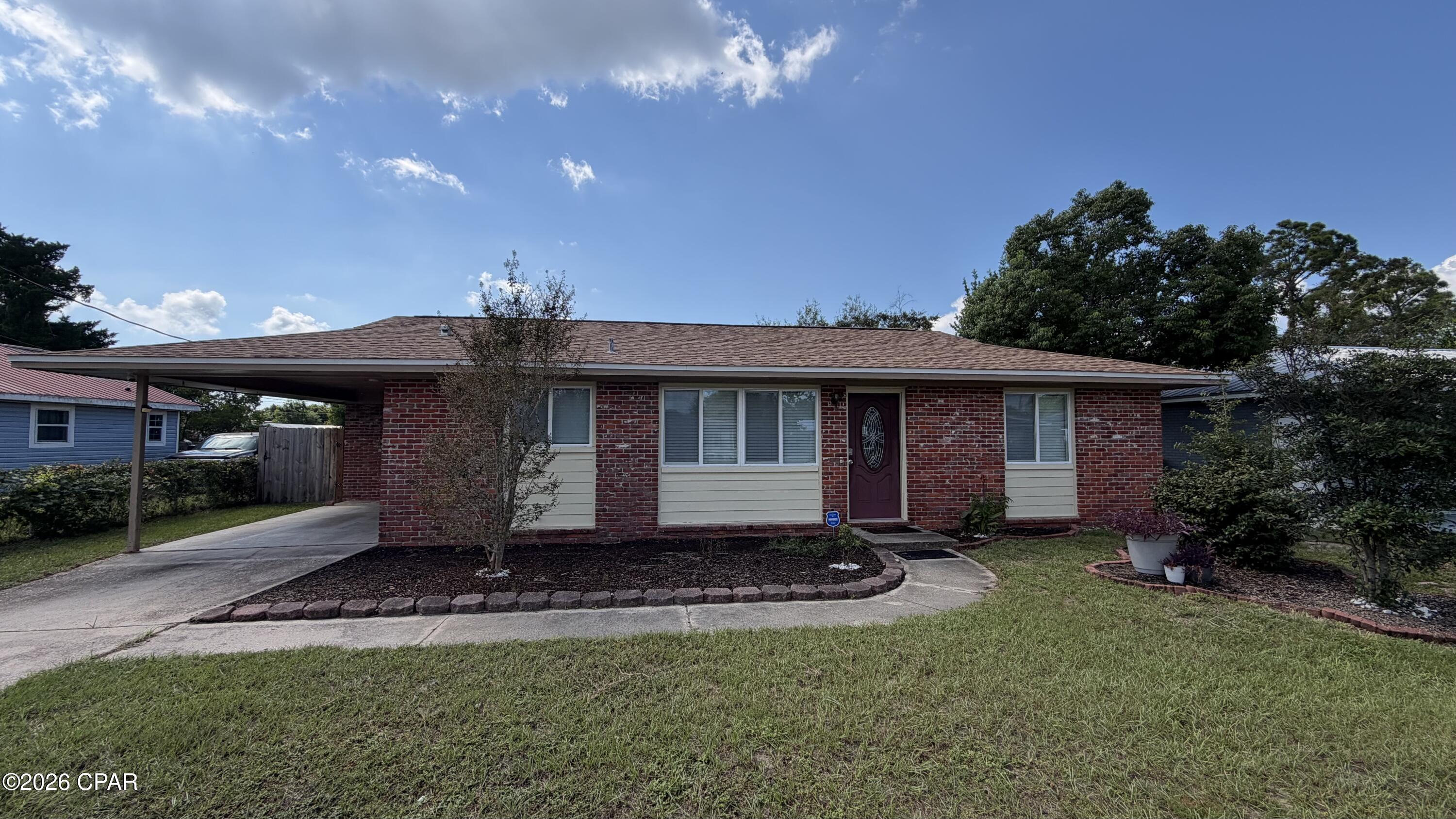 main property photo 0