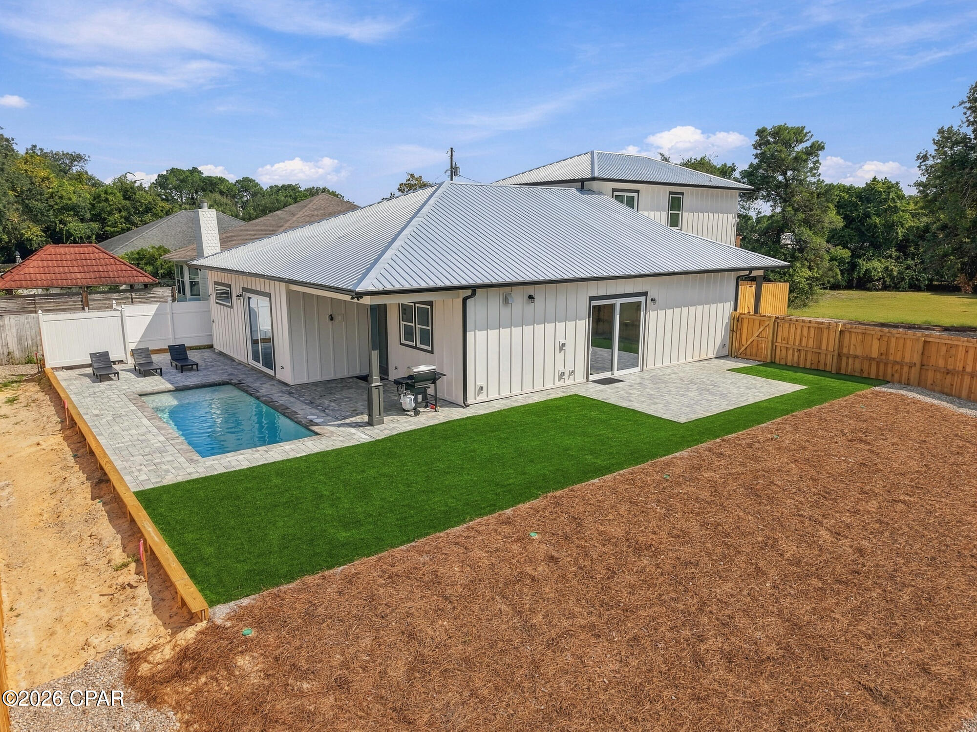 main property photo 0