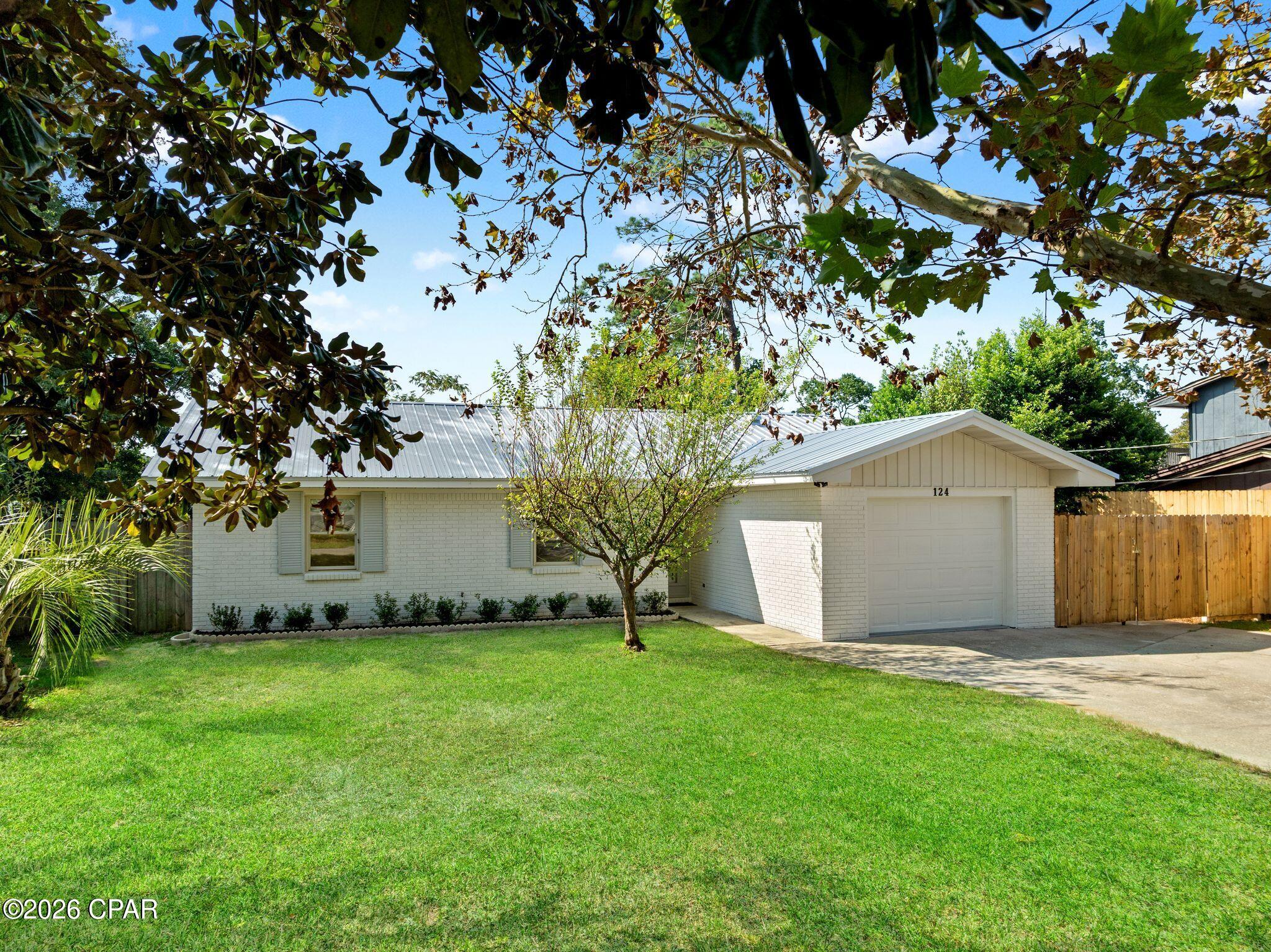 main property photo 0