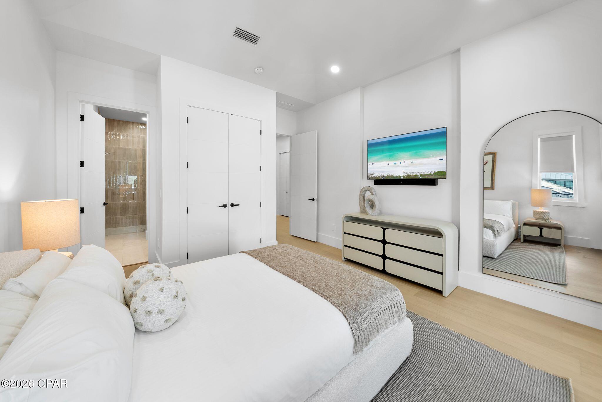 main property photo 76