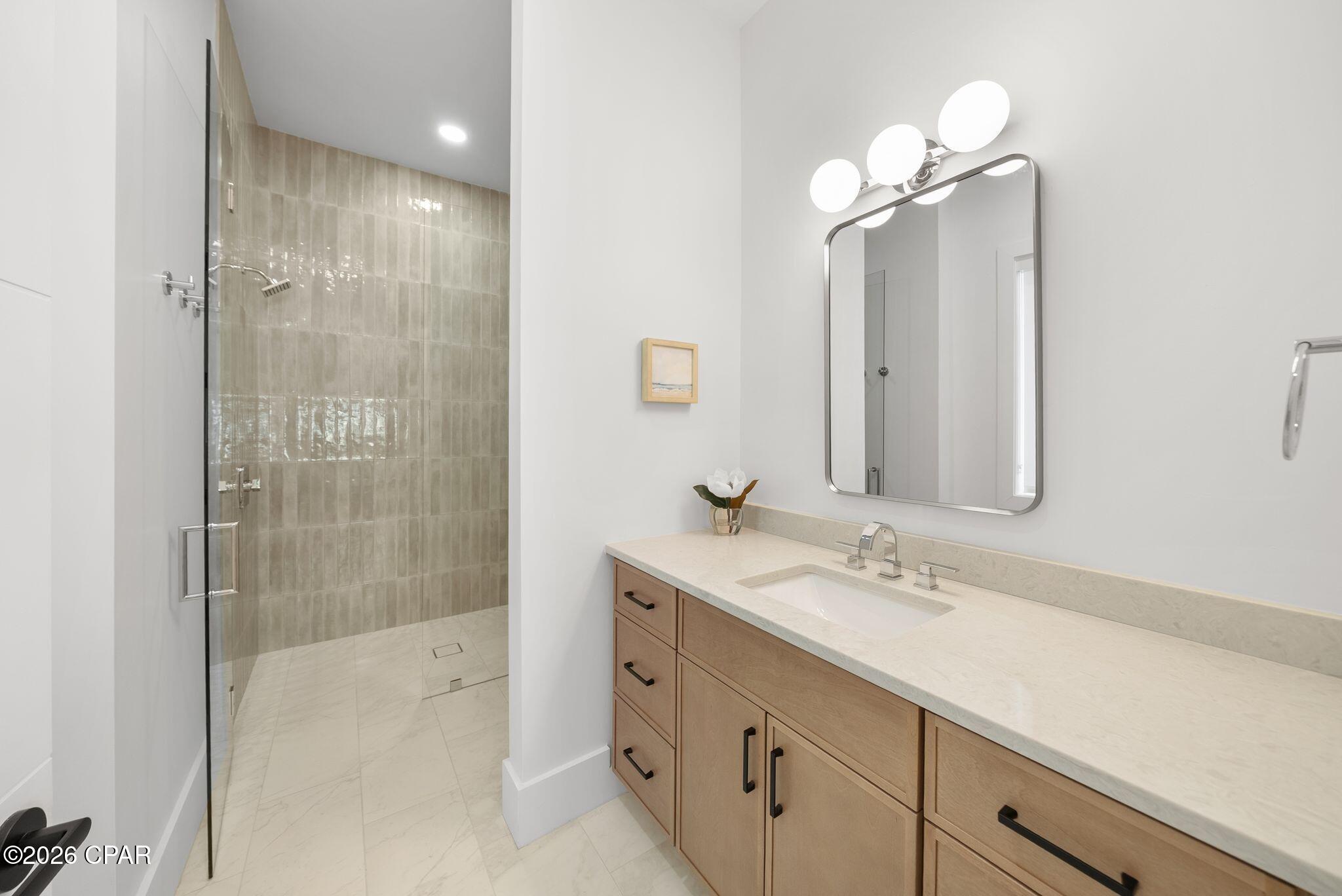 main property photo 77