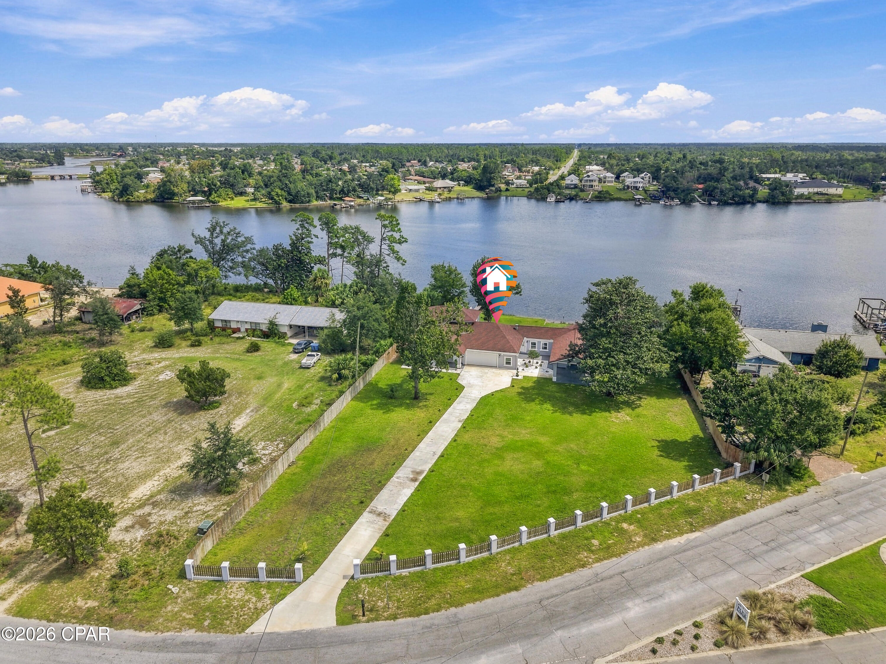main property photo 11