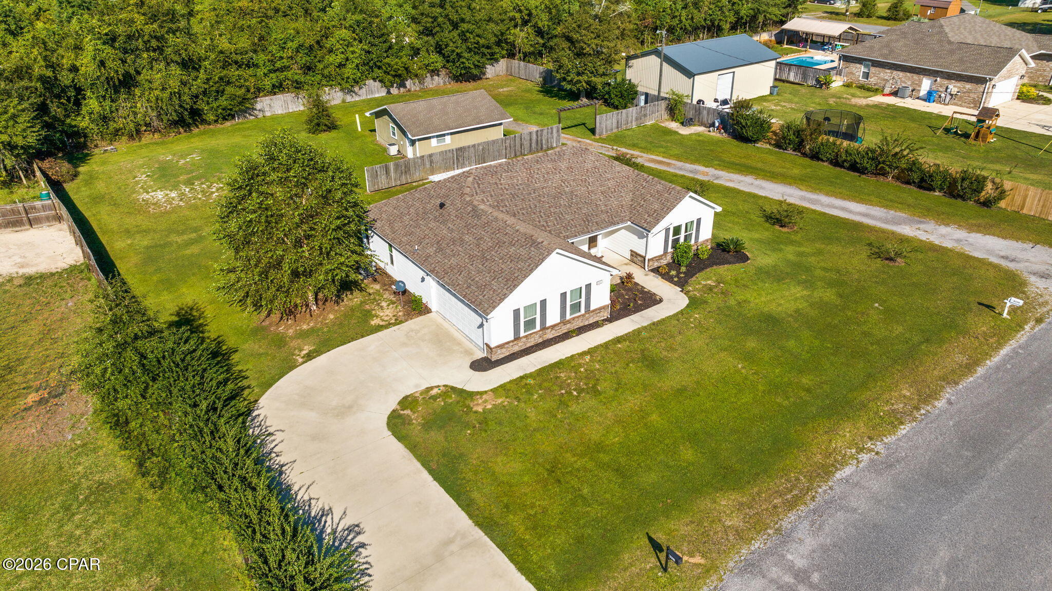 main property photo 34