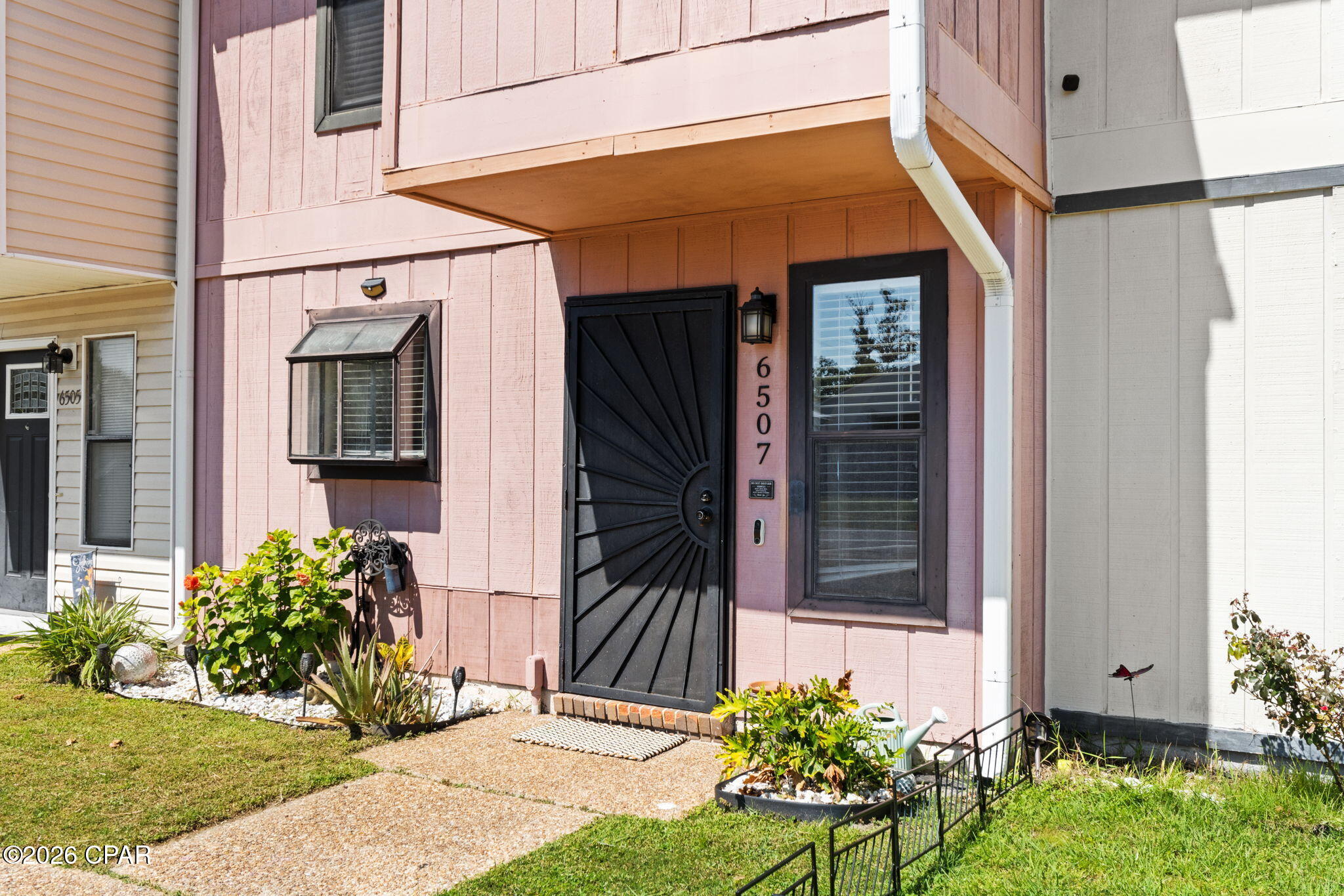 main property photo 0
