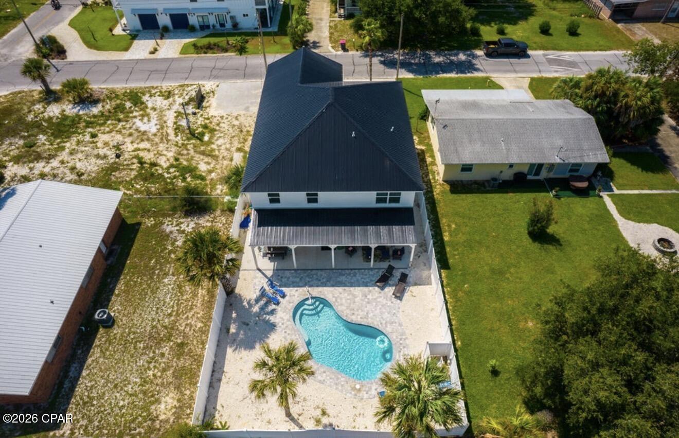 main property photo 10
