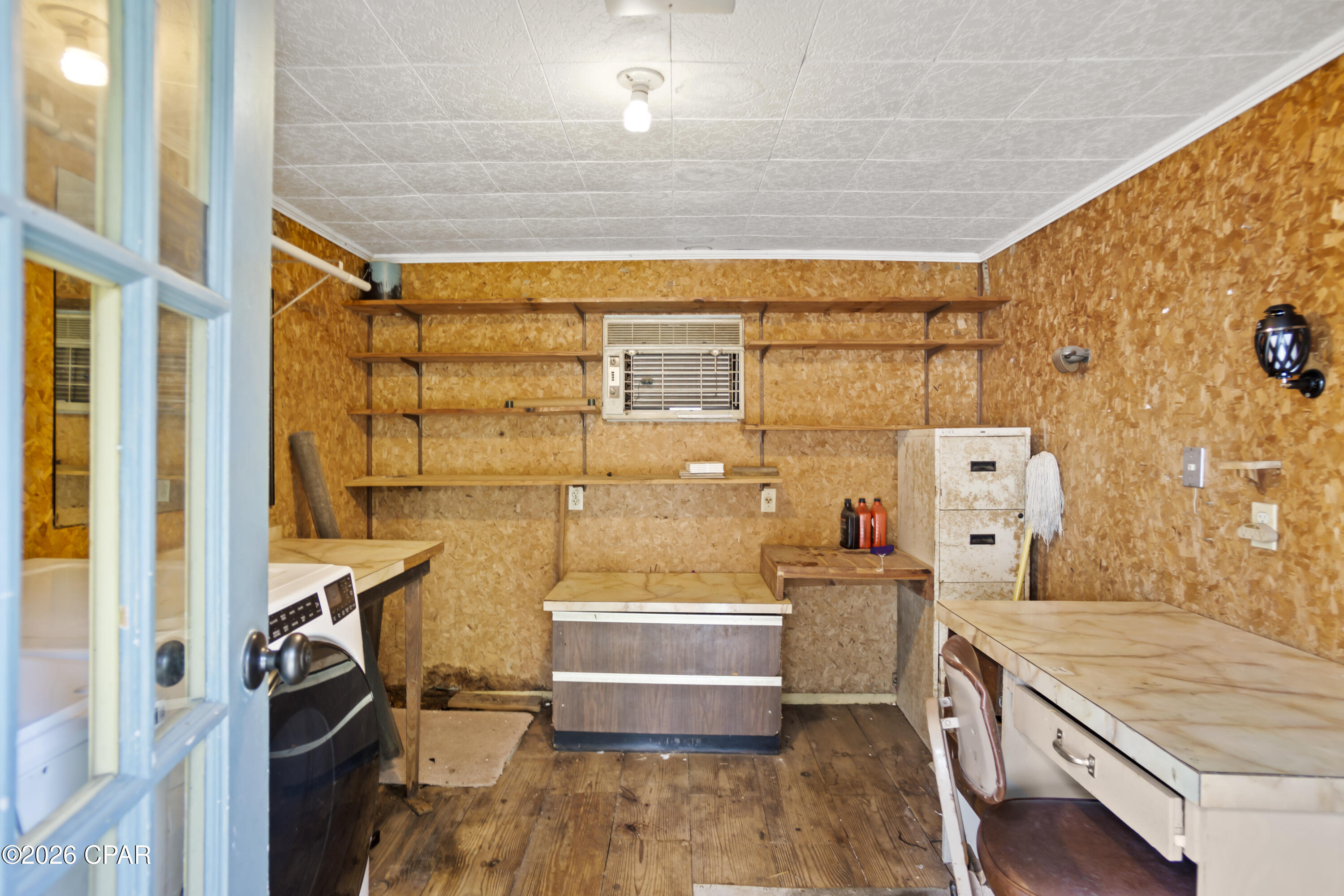main property photo 23