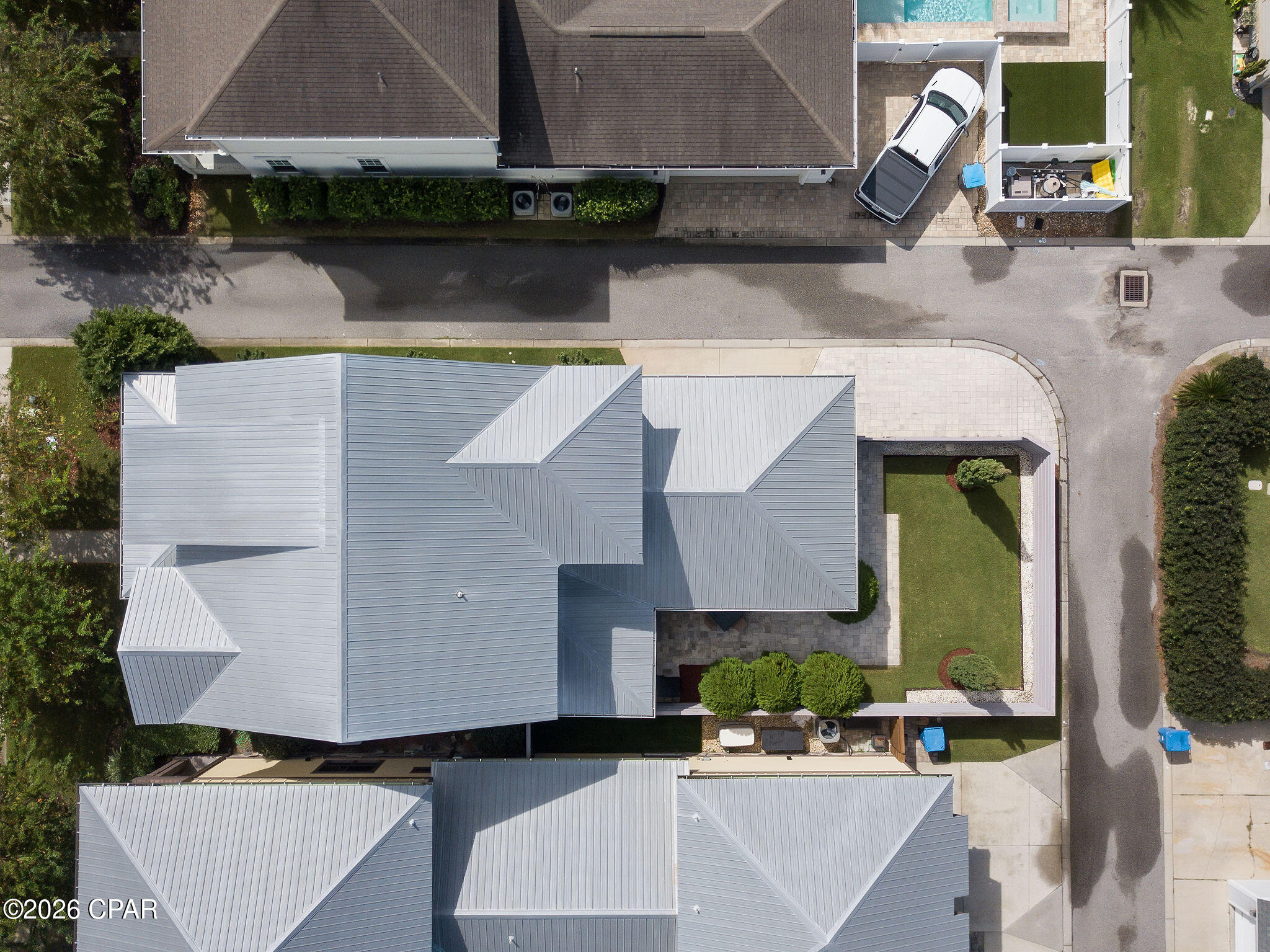 main property photo 40