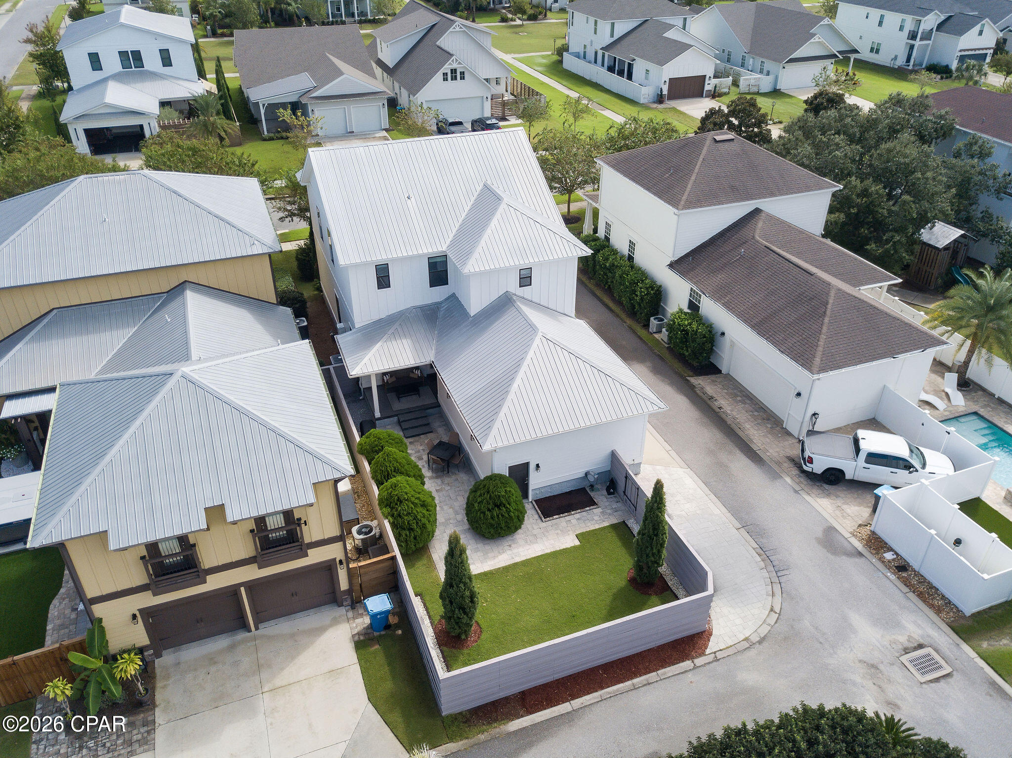 main property photo 50