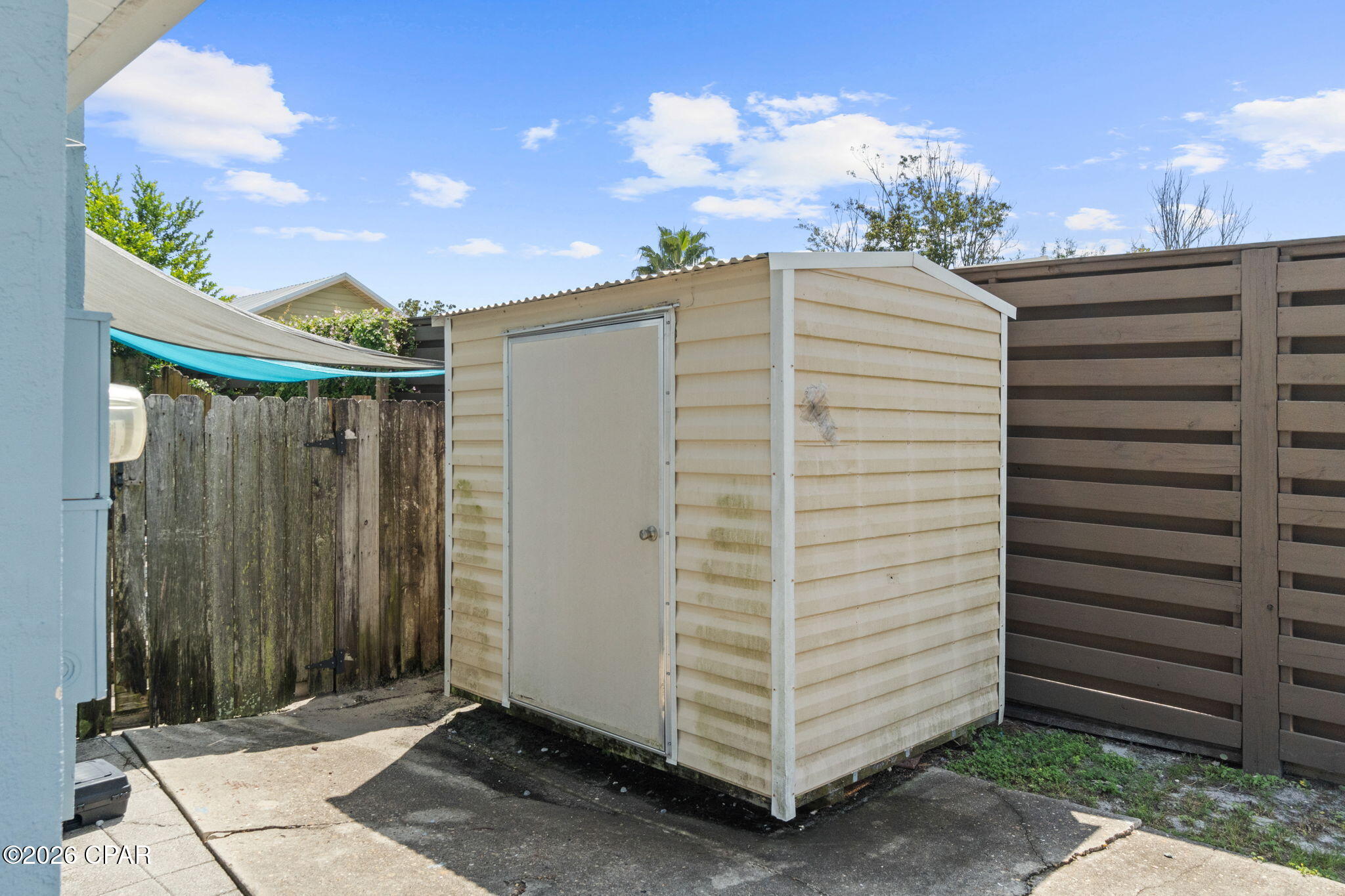main property photo 41