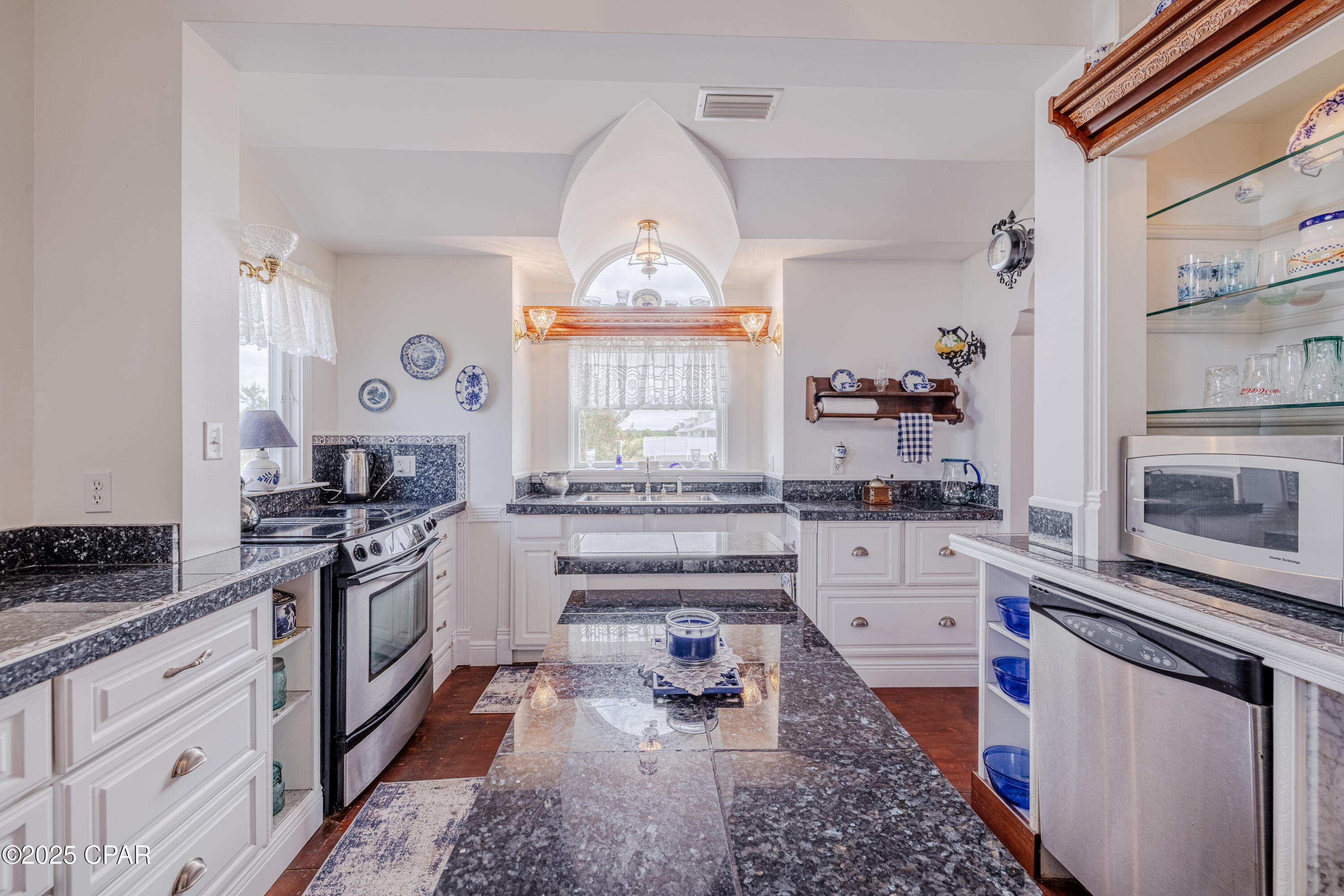 main property photo 58