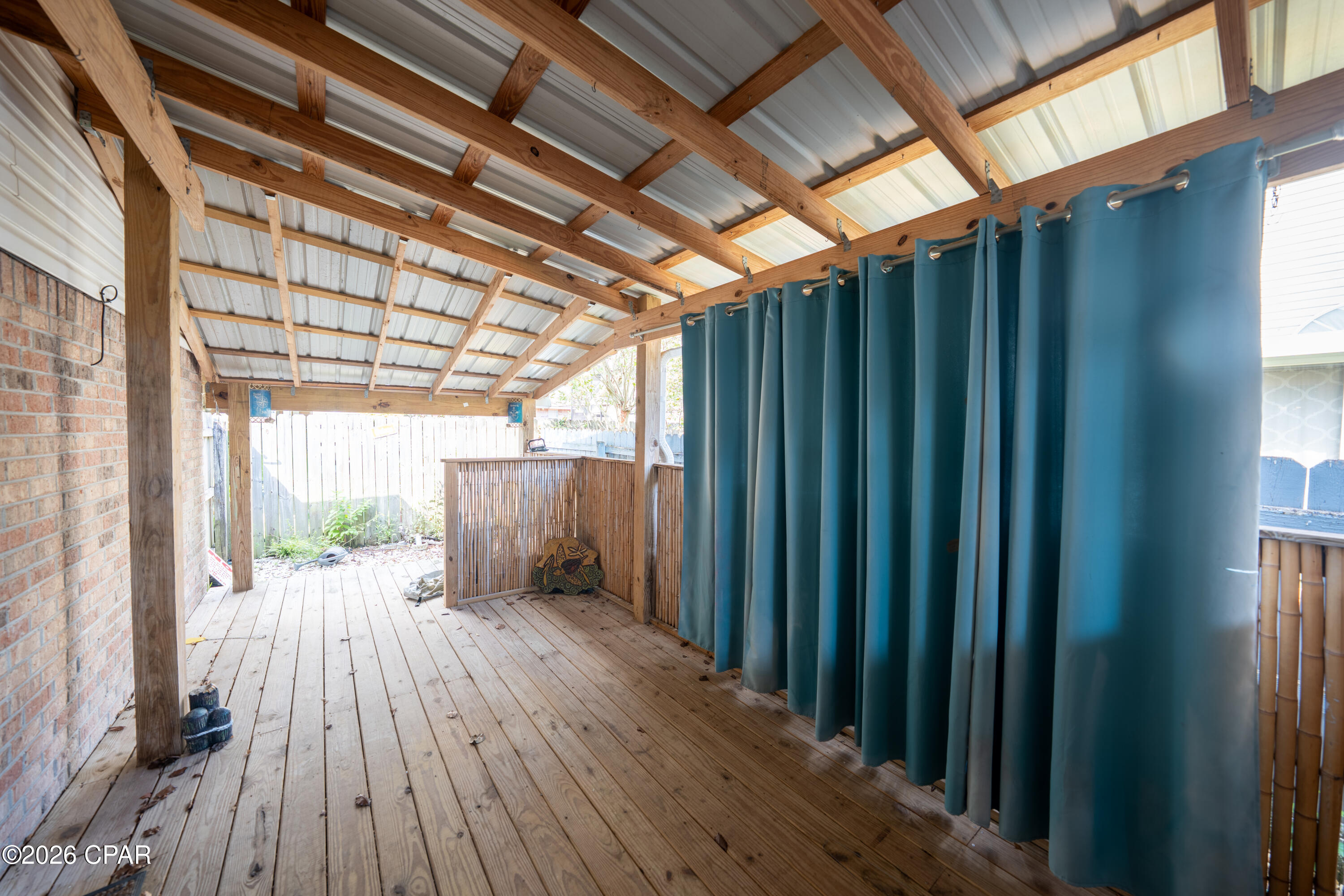 main property photo 40