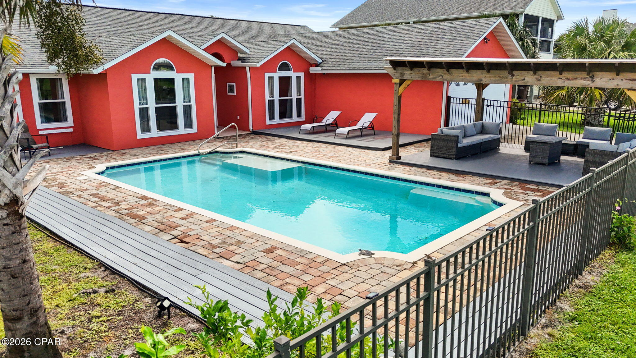 main property photo 59