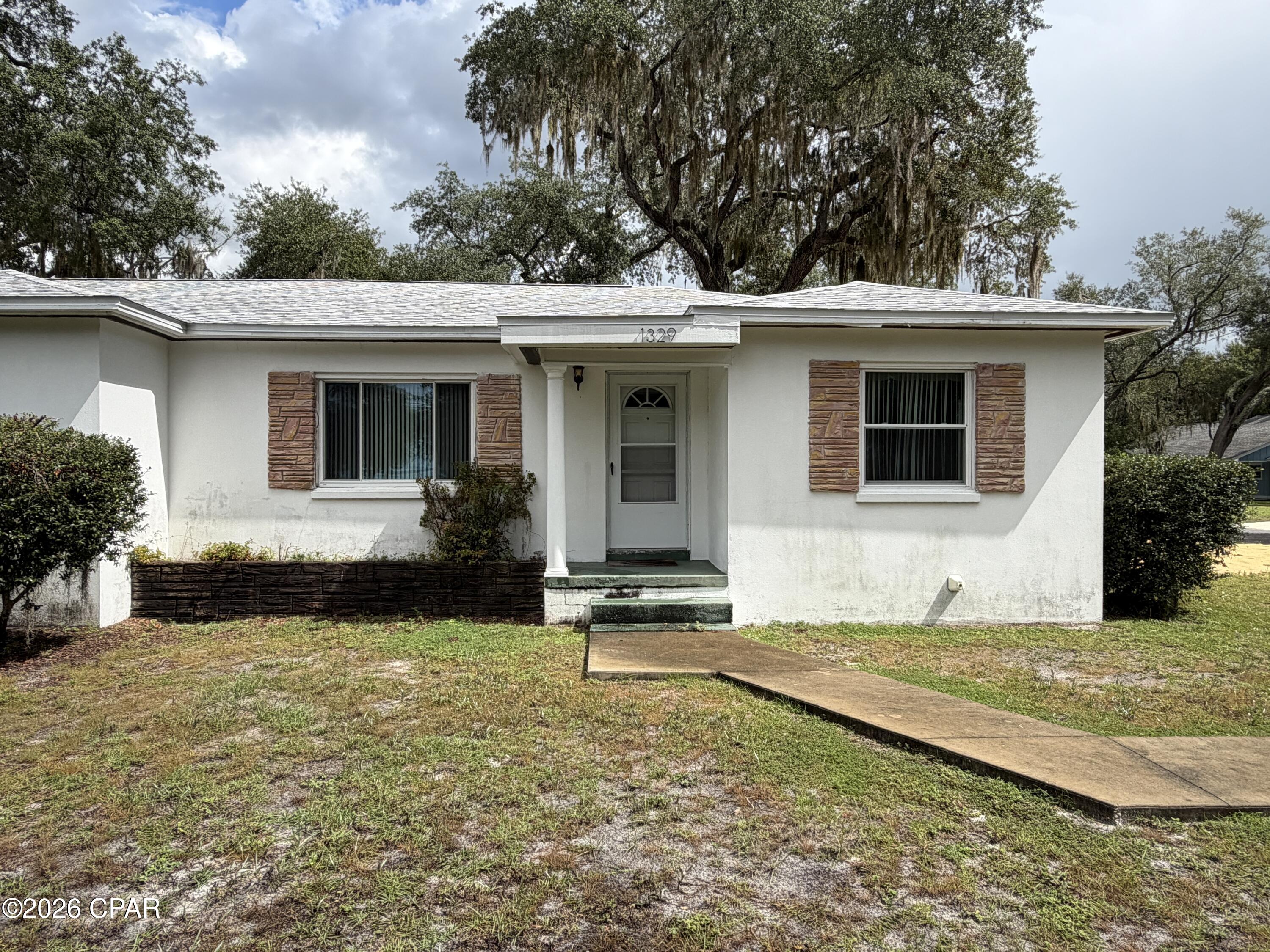 main property photo 0
