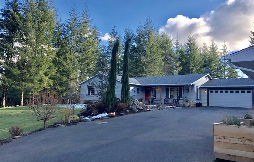 680 Haryu Rd, Longview, WA 98632