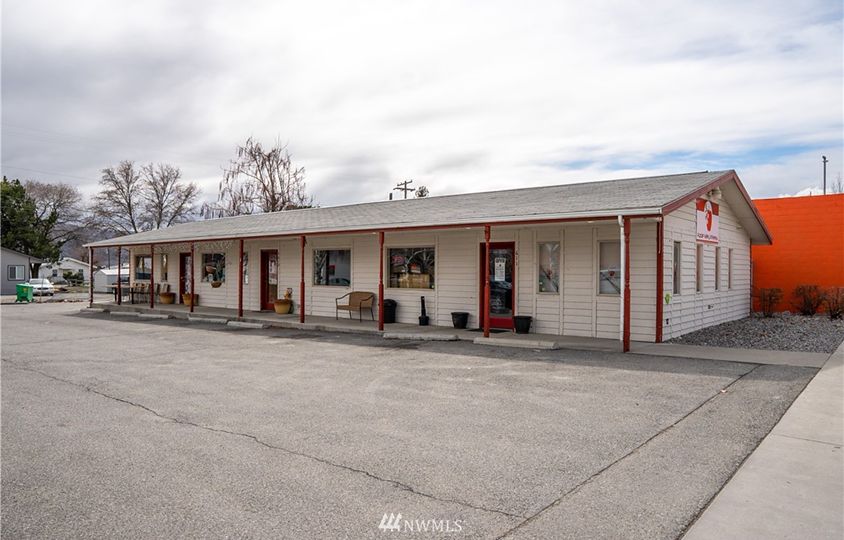 611 Main St, Brewster, WA 98812