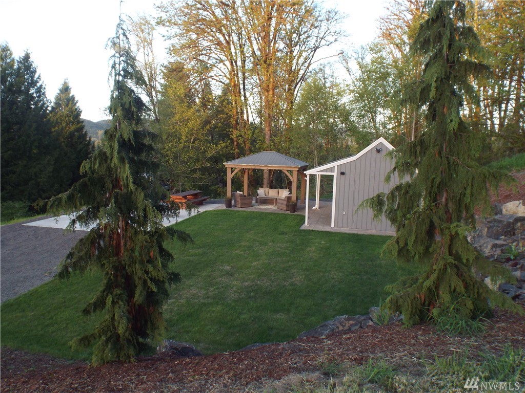 221 Lakeview Dr Mossyrock Wa 98564