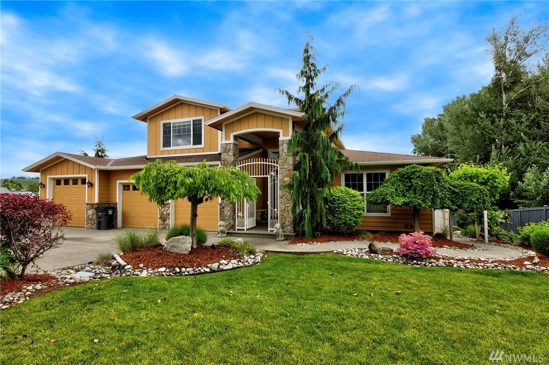 60 Wall St, Manson, WA 98831