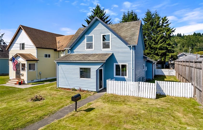 2637 Pacific Ave, Hoquiam, WA 98550