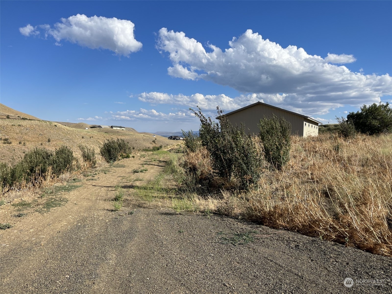 property viewer photo 8