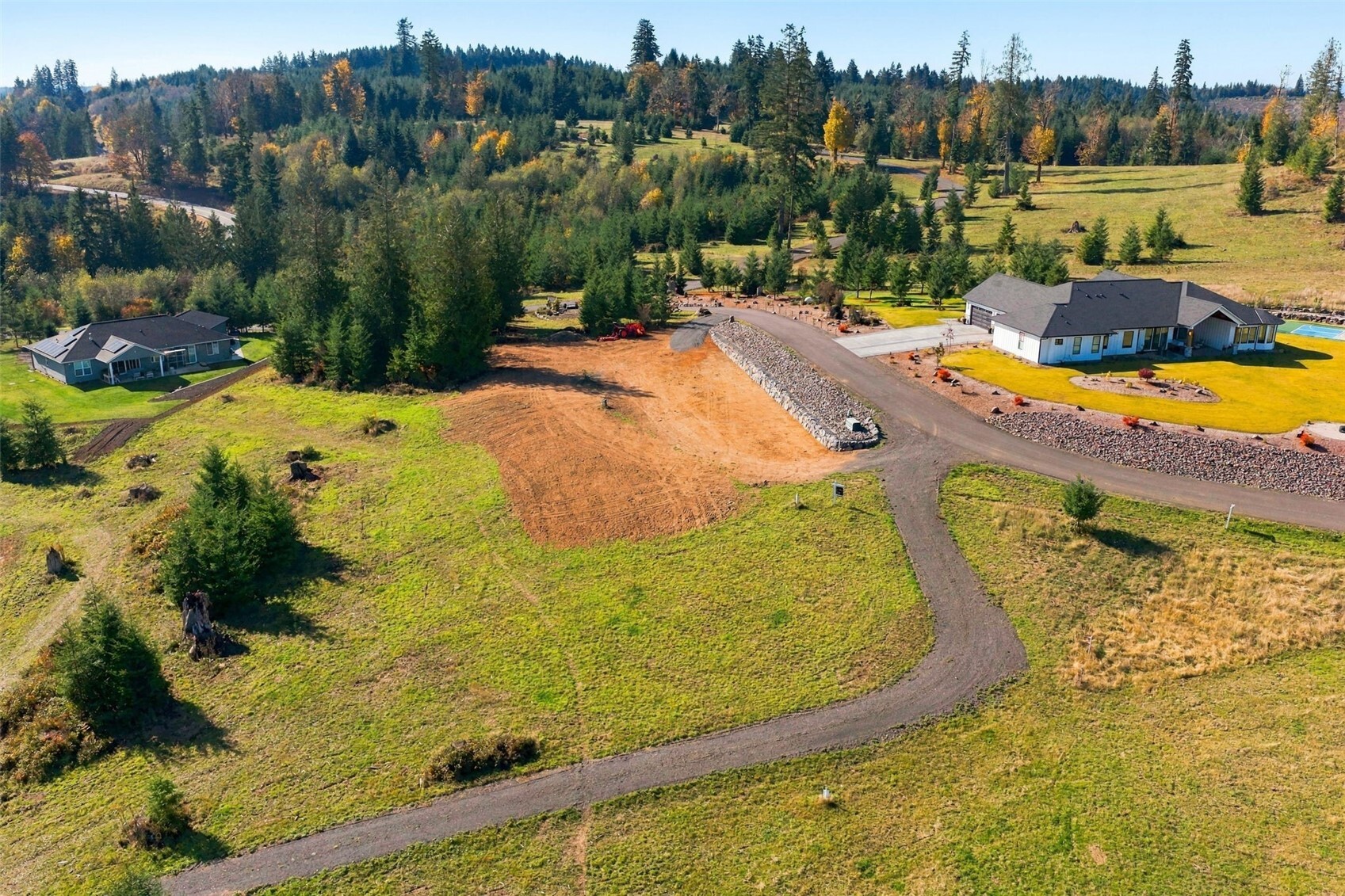 main property photo 23