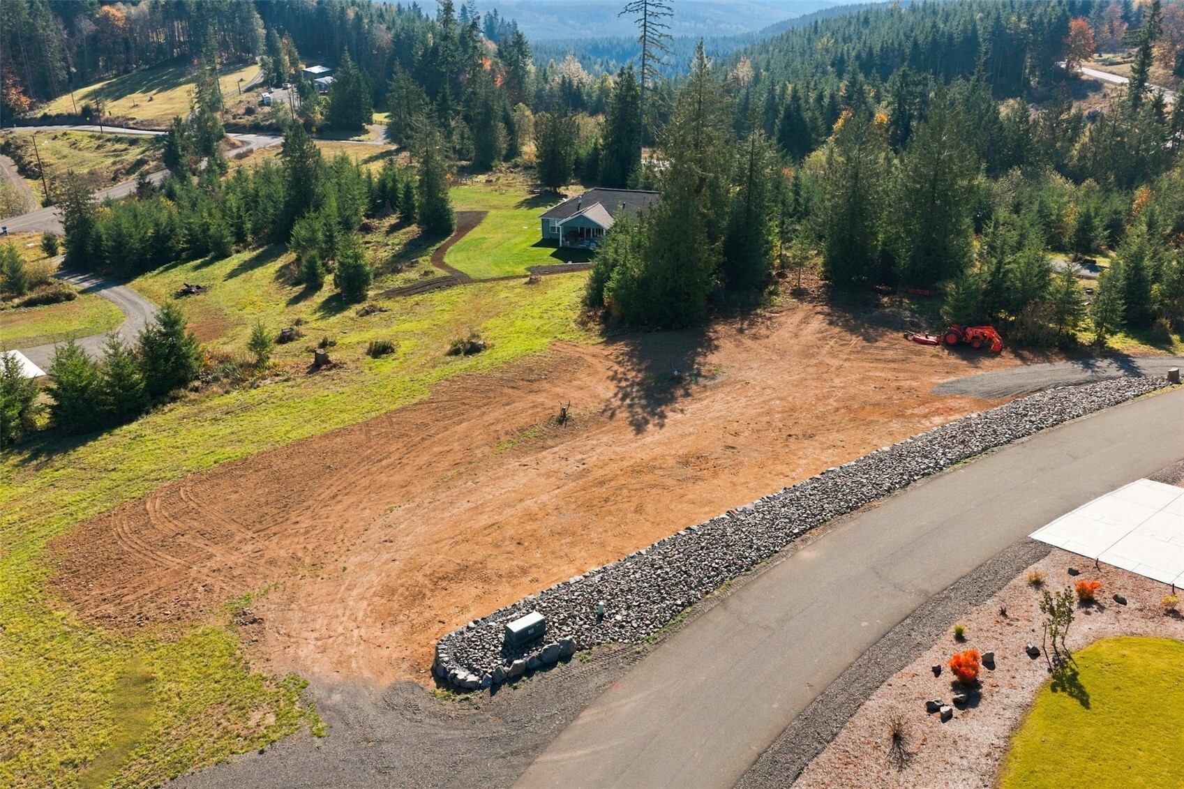 main property photo 35