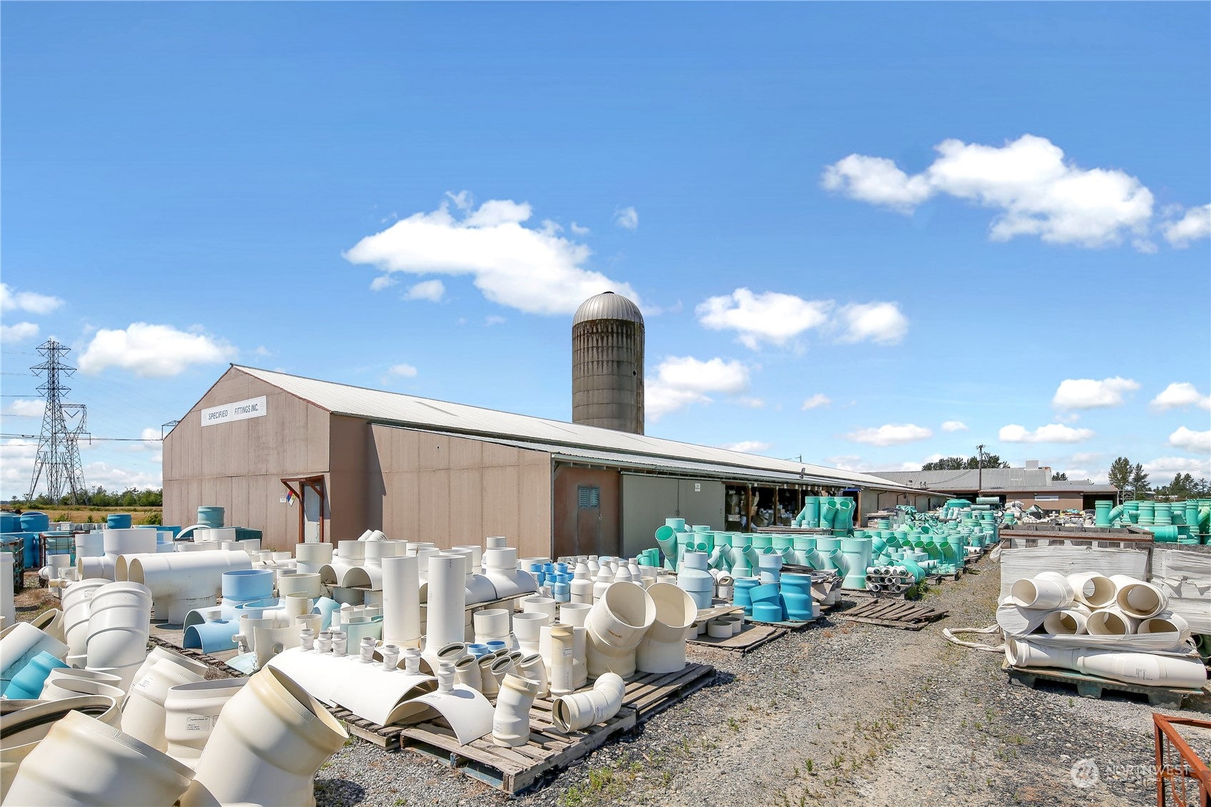 main property photo 5